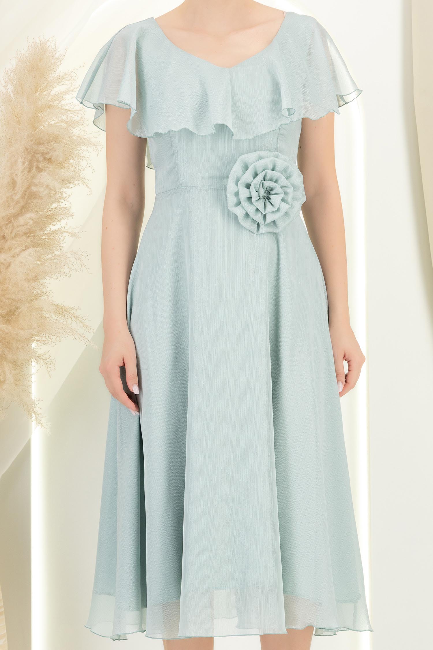 Rochie din voal si fir lame mint midi in clos cu brosa - StarShinerS 4 - StarShinerS.ro