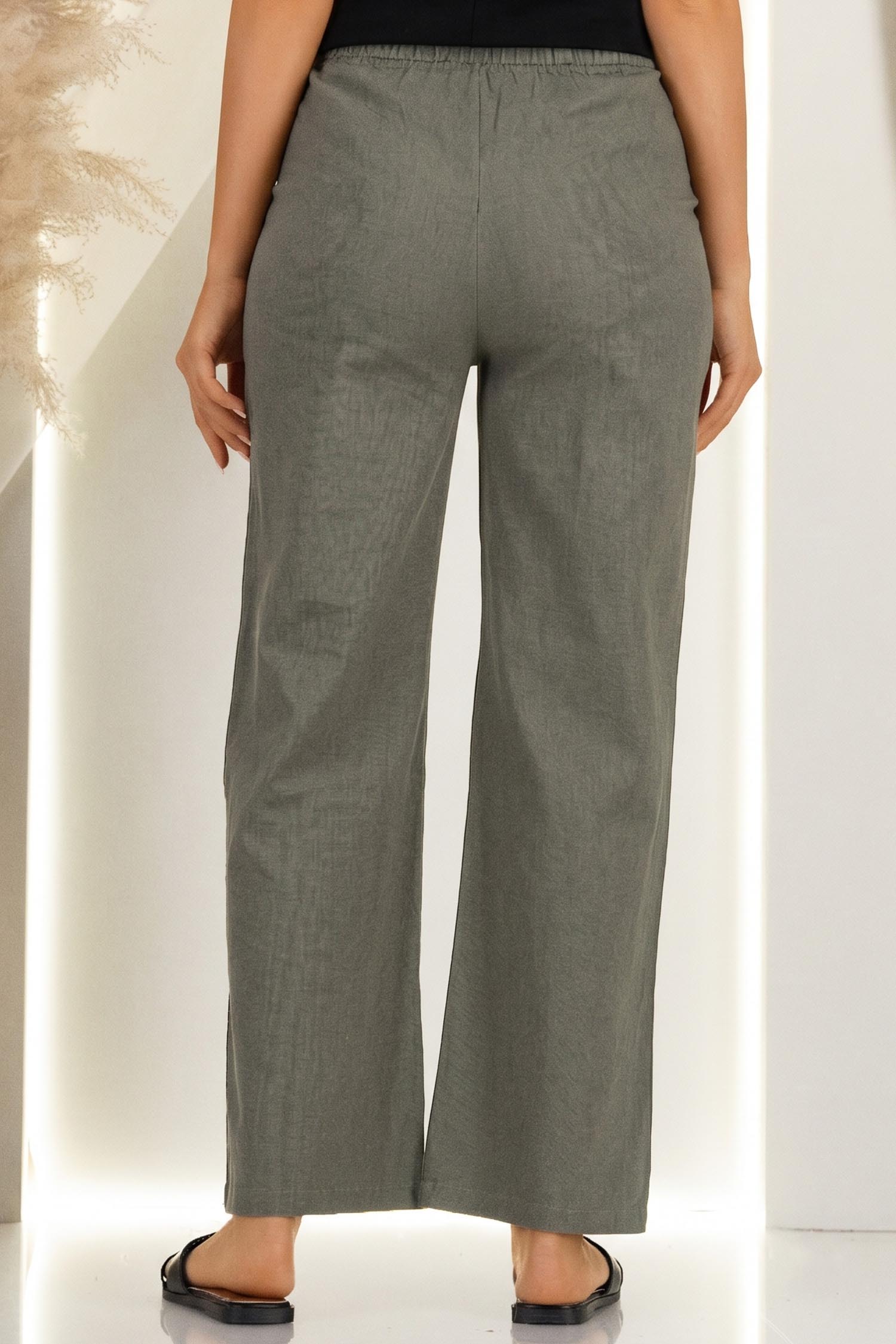 Pantaloni din bumbac kaki cu un croi drept si buzunare laterale 4 - StarShinerS.ro