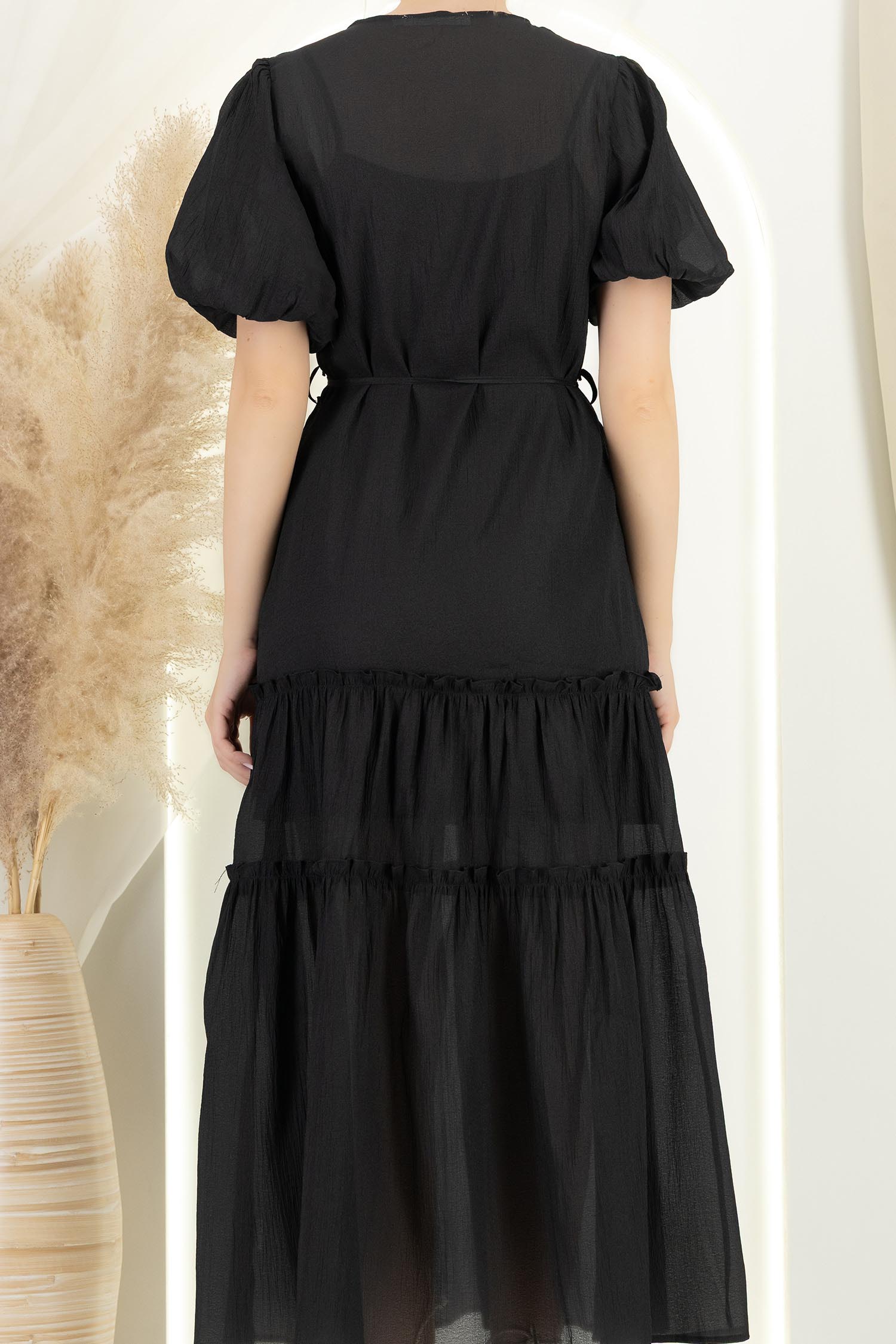 Rochie din material fin la atingere neagra midi cu croi larg 5 - StarShinerS.ro