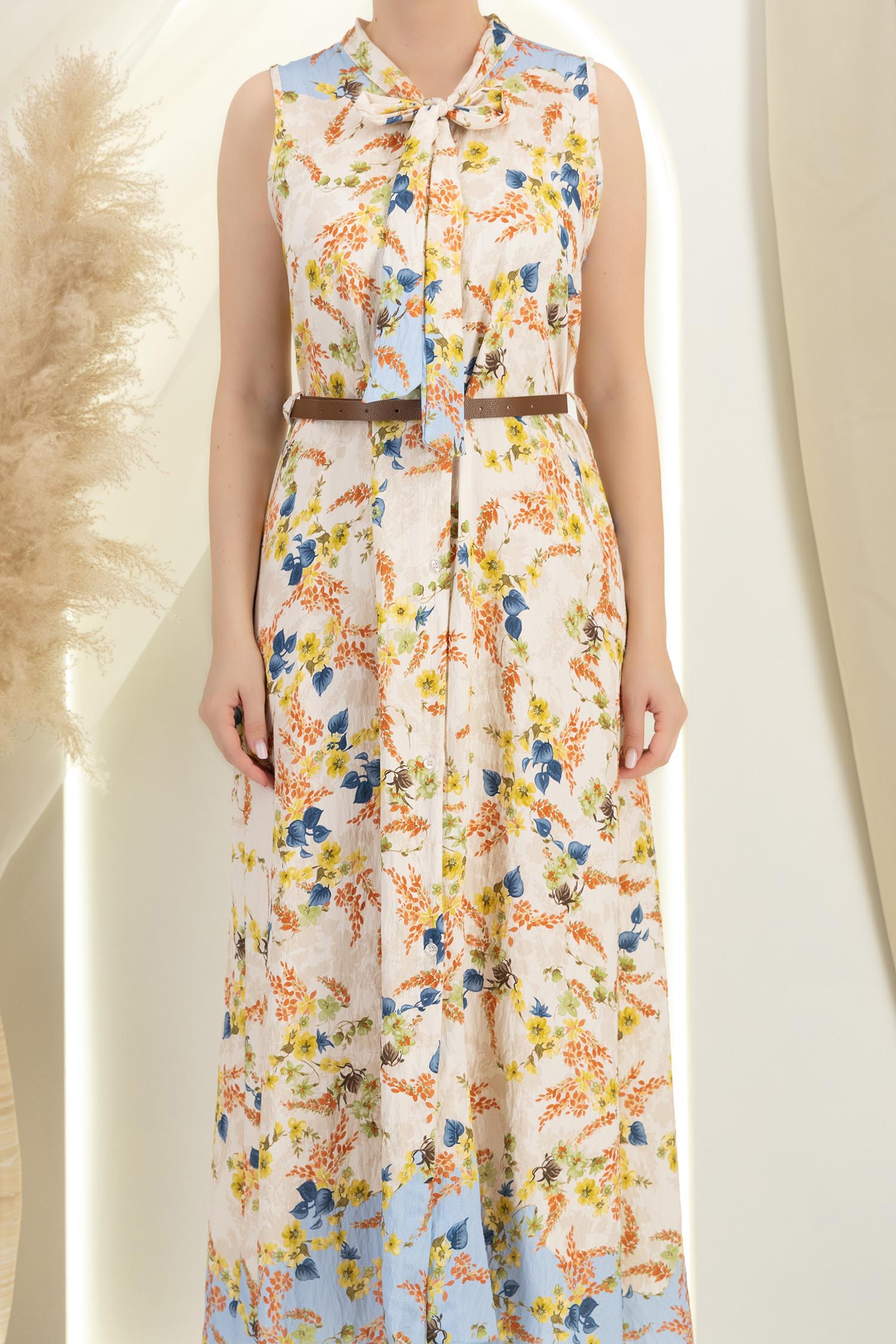 Rochie din viscoza crem lunga cu croi larg si guler tip esarfa 5 - StarShinerS.ro