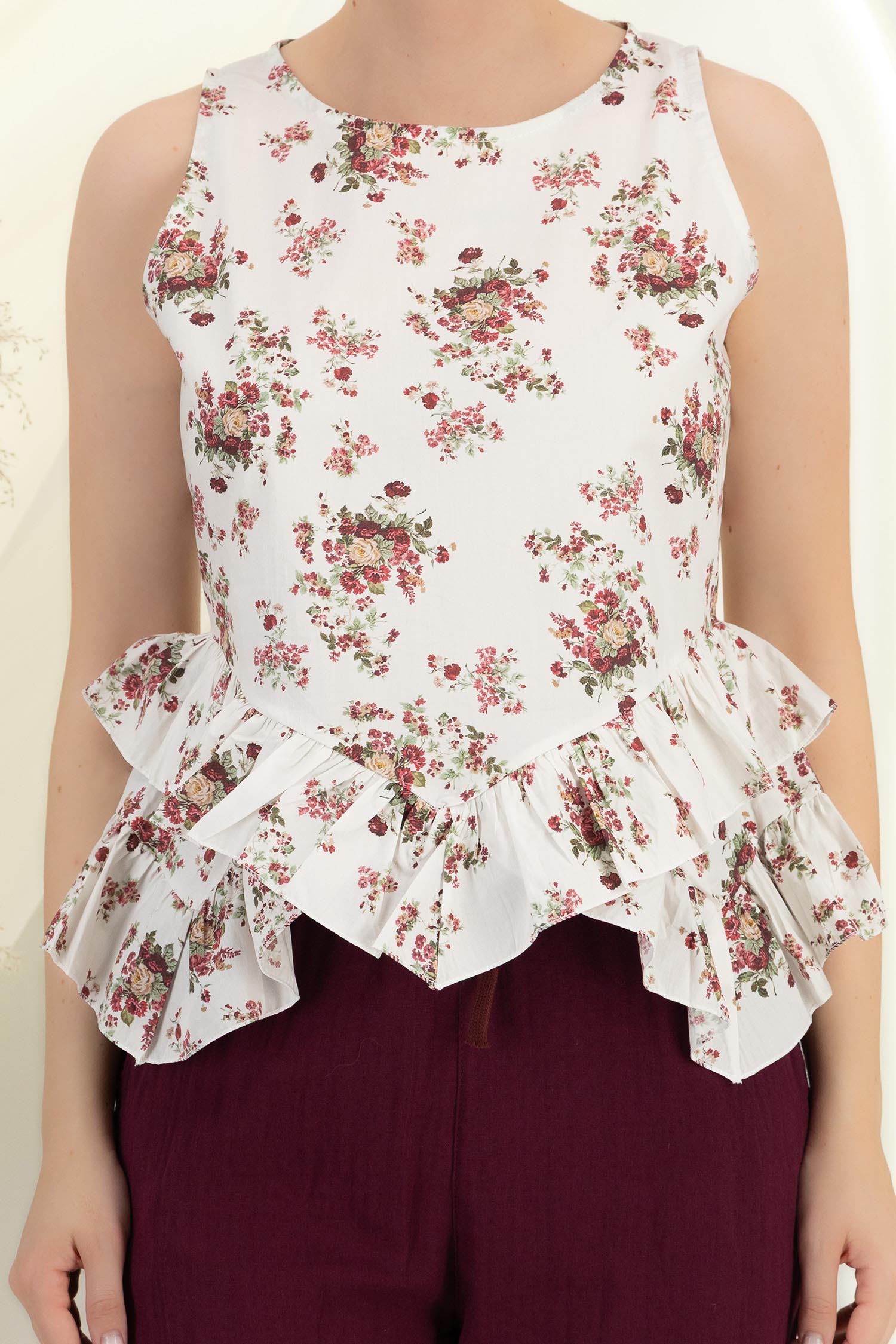 Bluza dama din bumbac alba imprimata floral cu un croi drept si peplum 5 - StarShinerS.ro