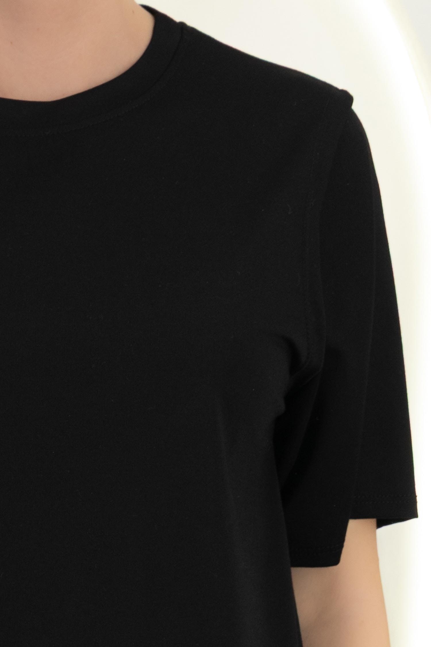 Tricou din viscoza negru cu un croi larg si decolteu rotunjit 4 - StarShinerS.ro