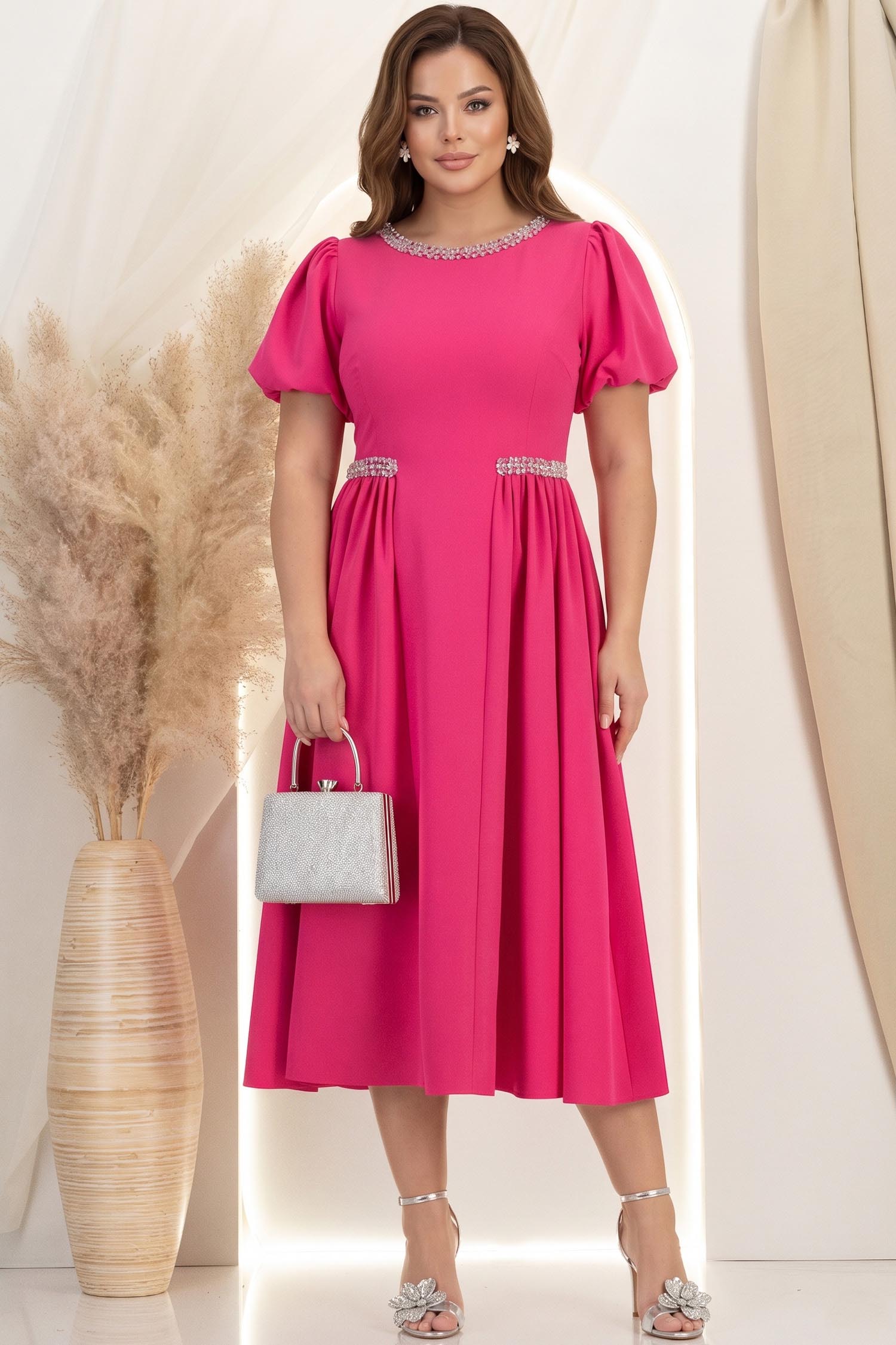 Rochie fuchsia midi in clos cu aplicatii stralucitoare - StarShinerS 1 - StarShinerS.ro
