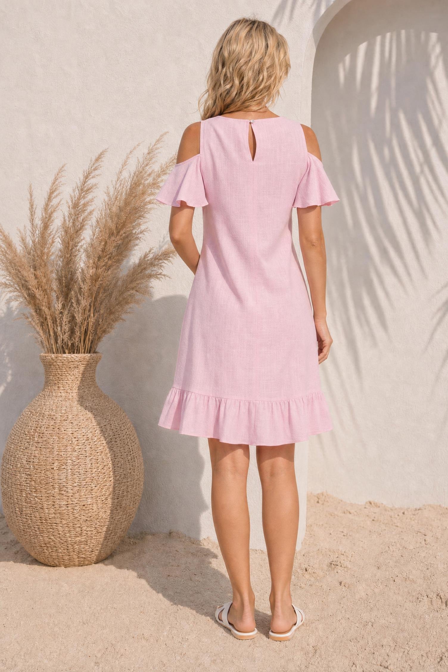 Rochie din viscoza si in roz deschis scurta cu croi larg si umeri decupati - StarShinerS 2 - StarShinerS.ro