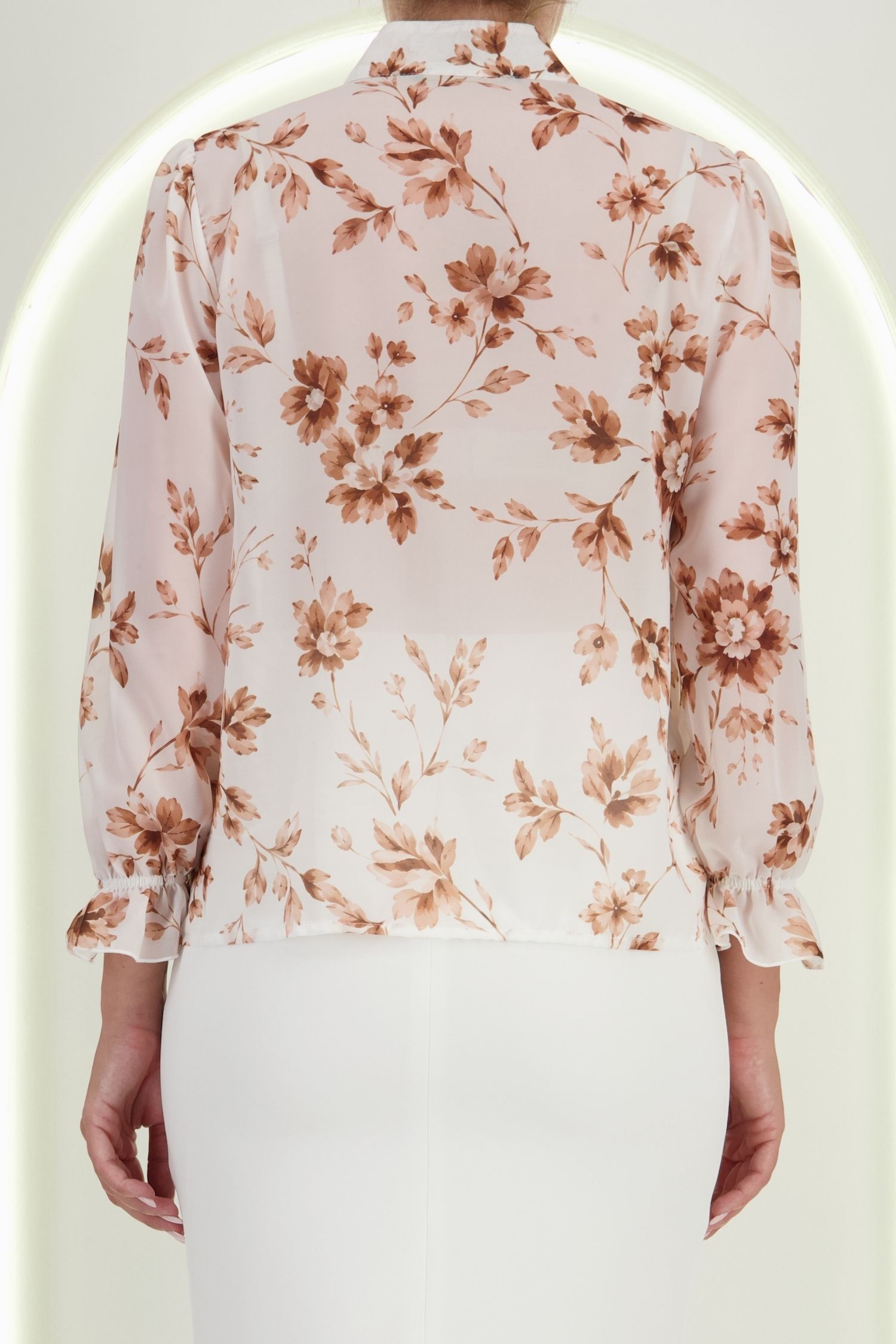 Bluza din viscoza imprimata floral cu un croi larg si volanase la maneca 5 - StarShinerS.ro