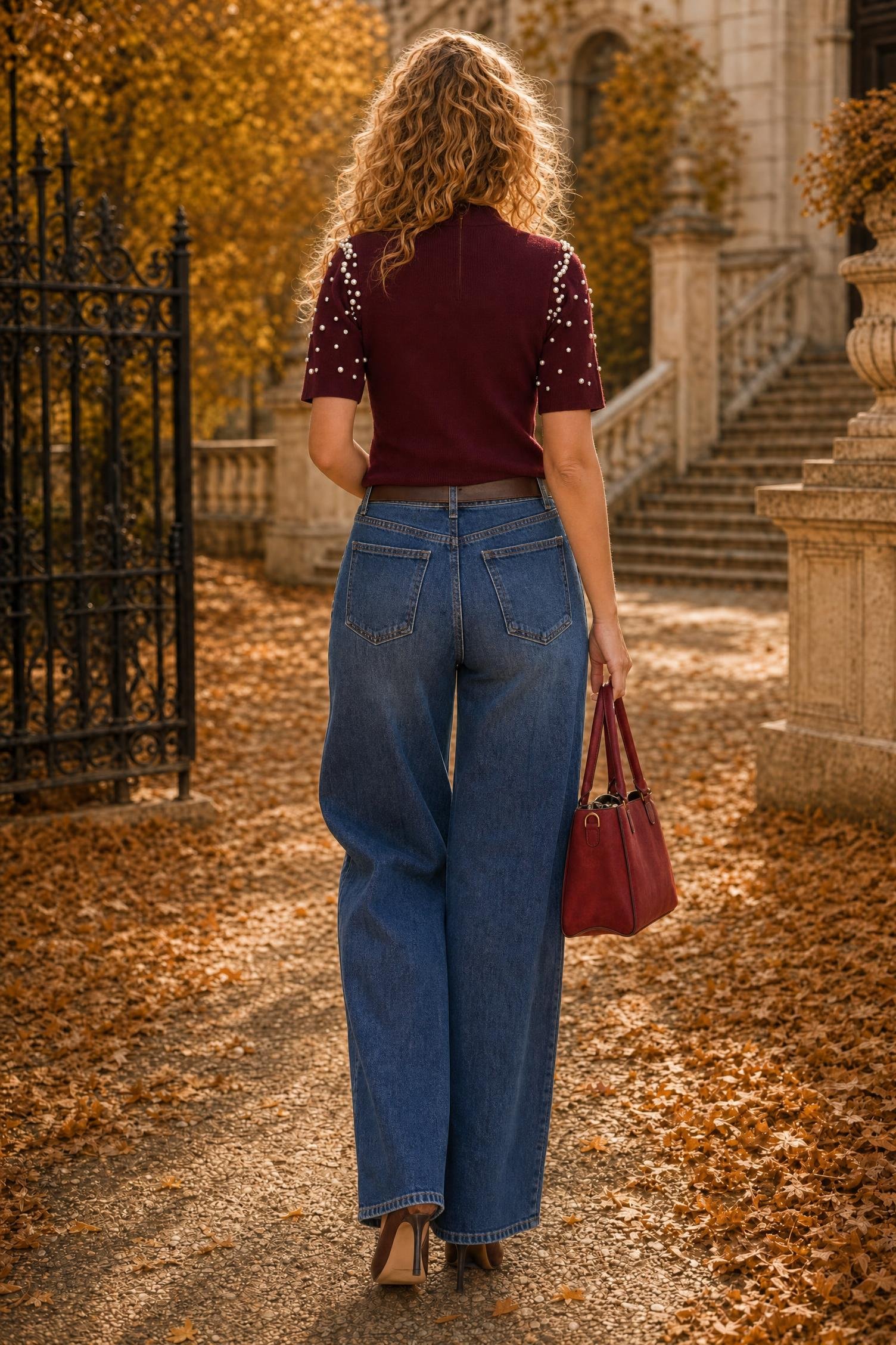 Bluza dama din tricot fin visinie cu un croi larg accesorizata cu perle si pietre strass 4 - StarShinerS.ro