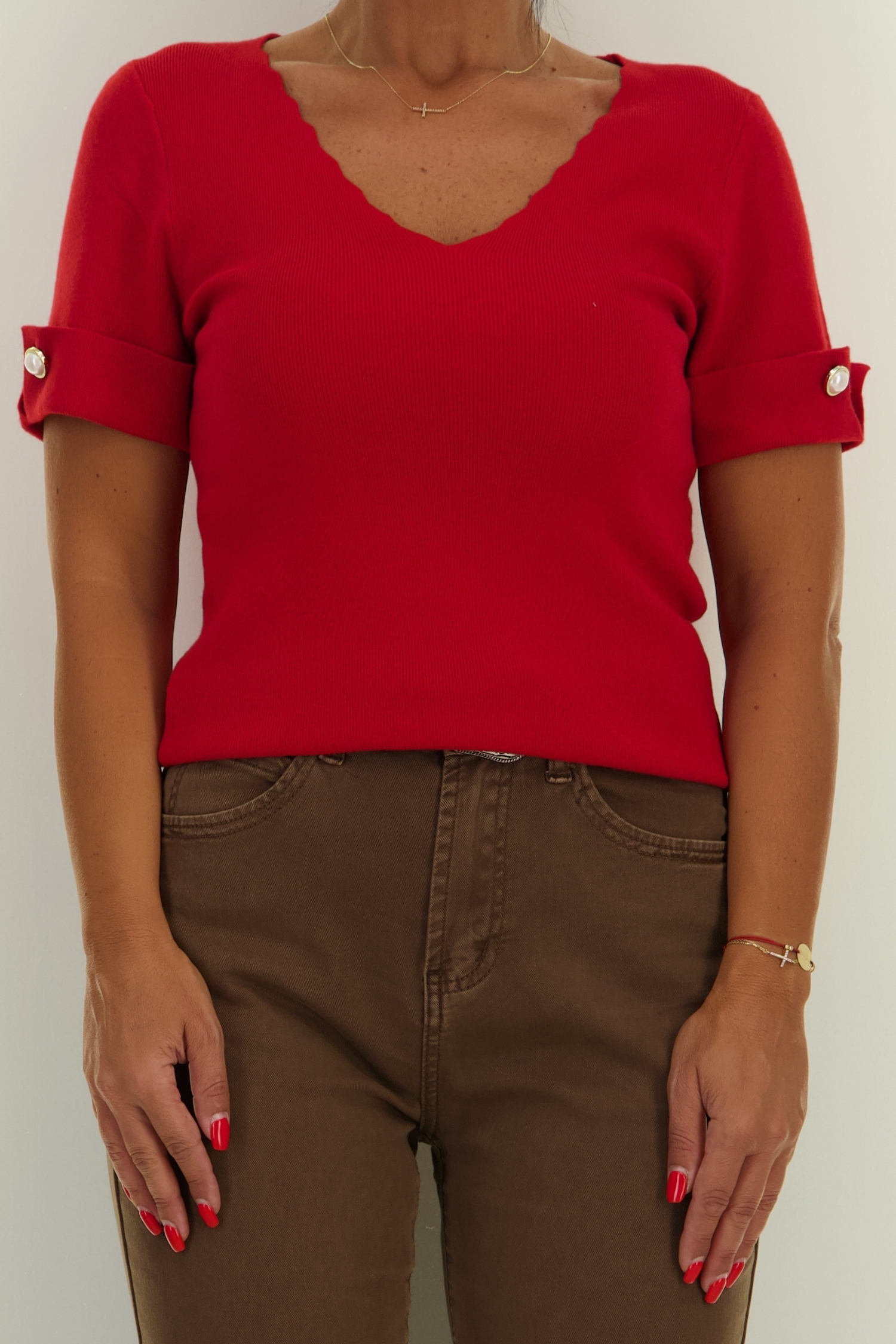 Bluza dama din tricot fin rosie cu maneca scurta mulata si accesoriu tip perla 4 - StarShinerS.ro