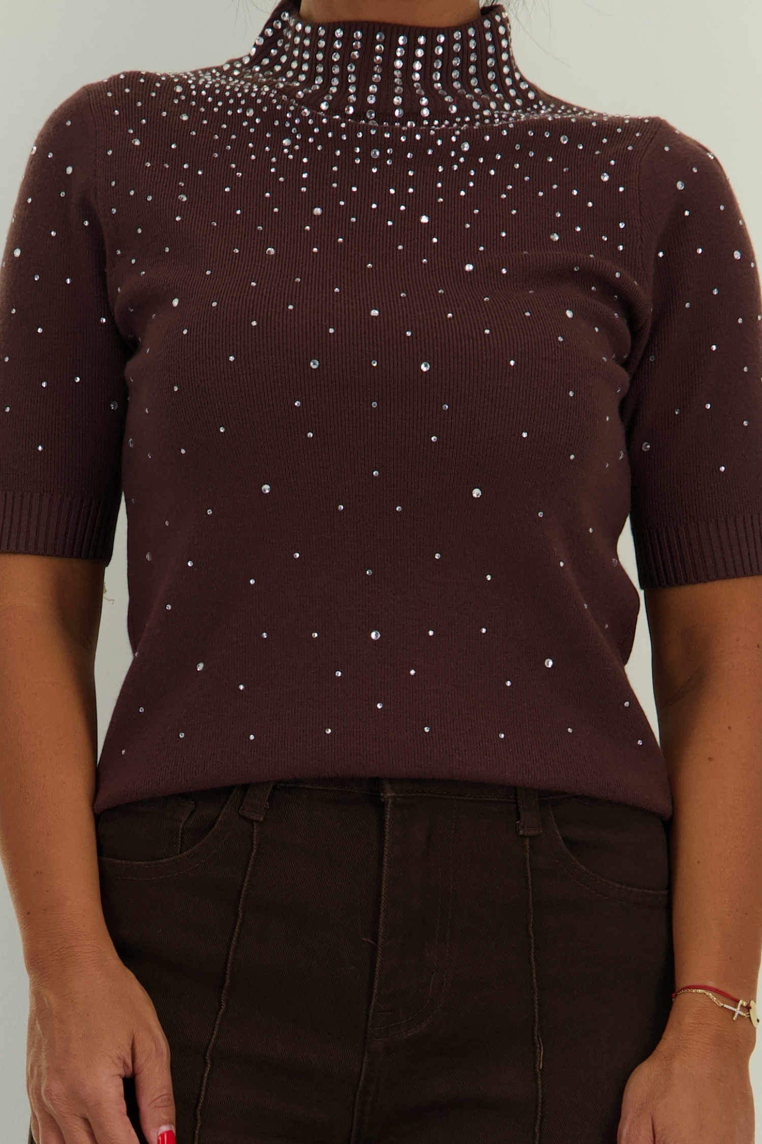 Bluza dama din tricot fin maro cu un croi larg accesorizata cu pietre strass 4 - StarShinerS.ro