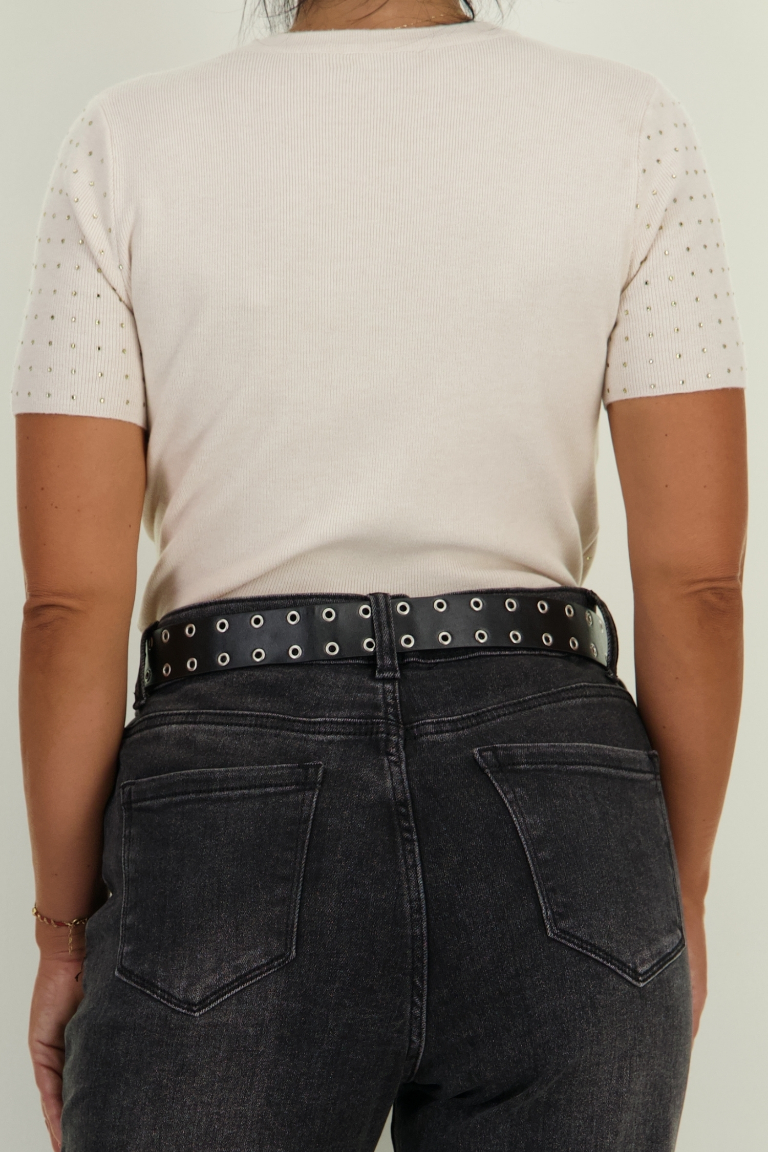 Bluza dama din tricot fin crem mulata accesorizata cu pietre strass 5 - StarShinerS.ro