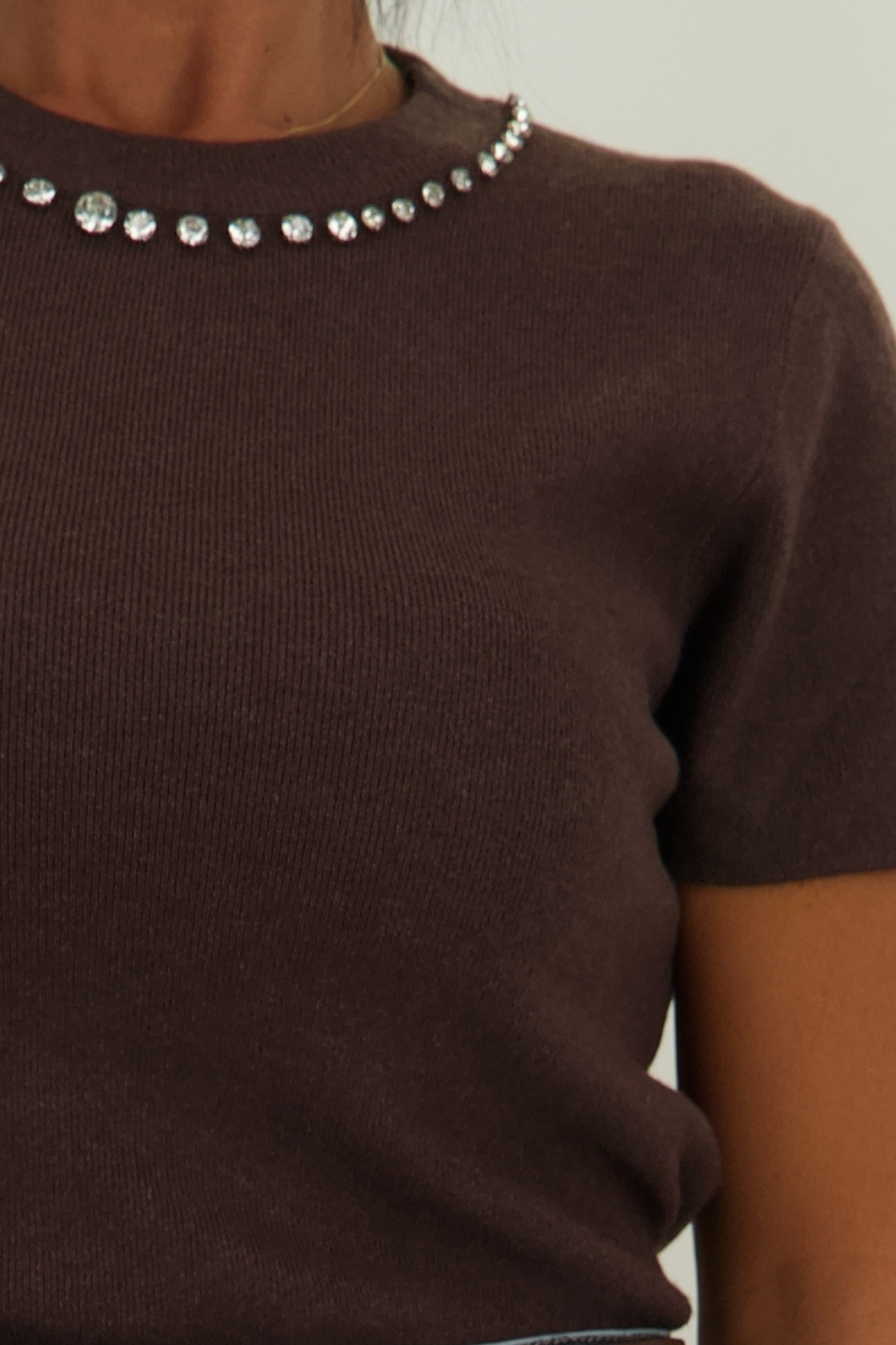 Bluza dama din tricot maro cu maneca scurta si croi larg cu pietre strass 3 - StarShinerS.ro