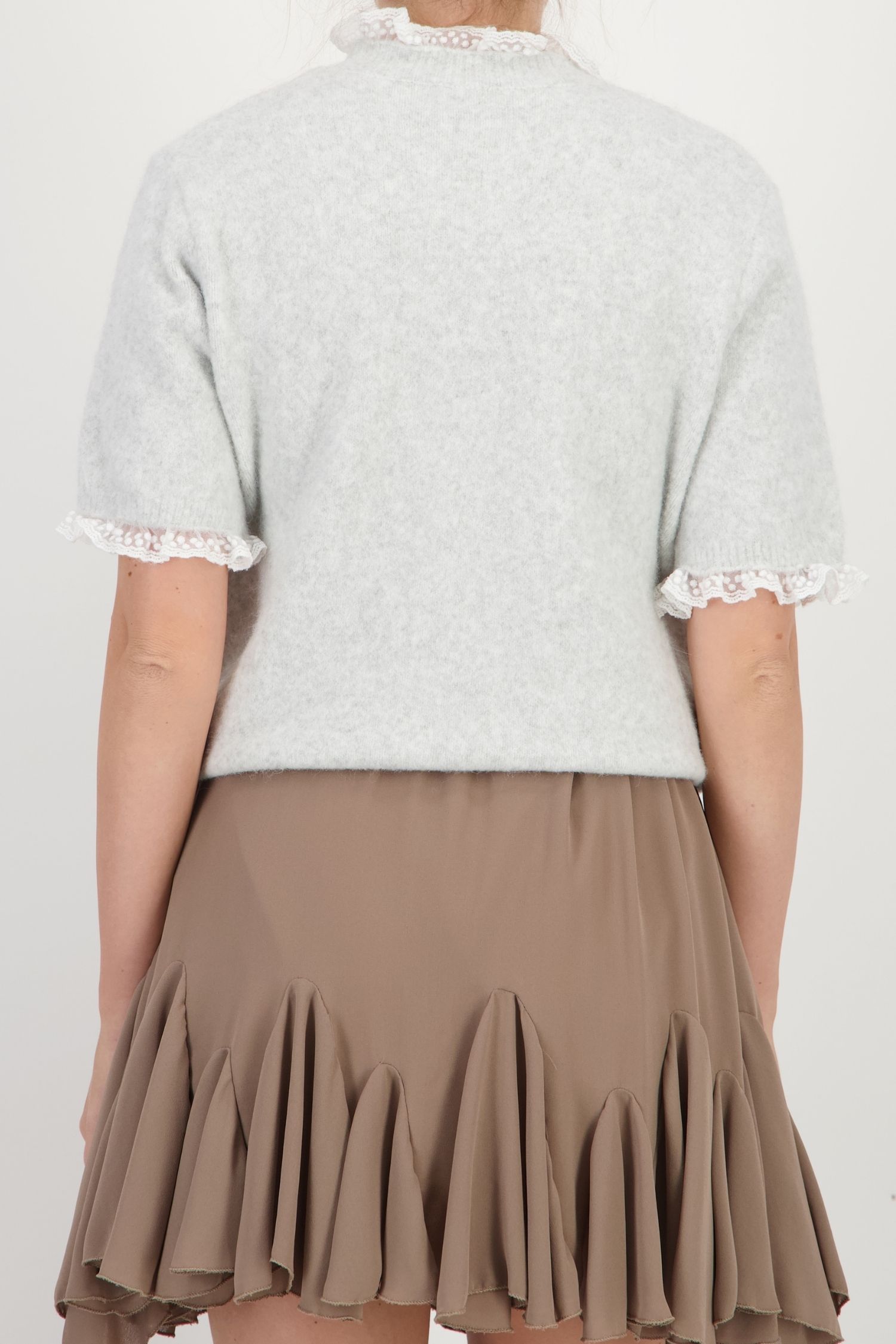 Bluza dama din tricot gri cu un croi larg si aplicatii din dantela 5 - StarShinerS.ro