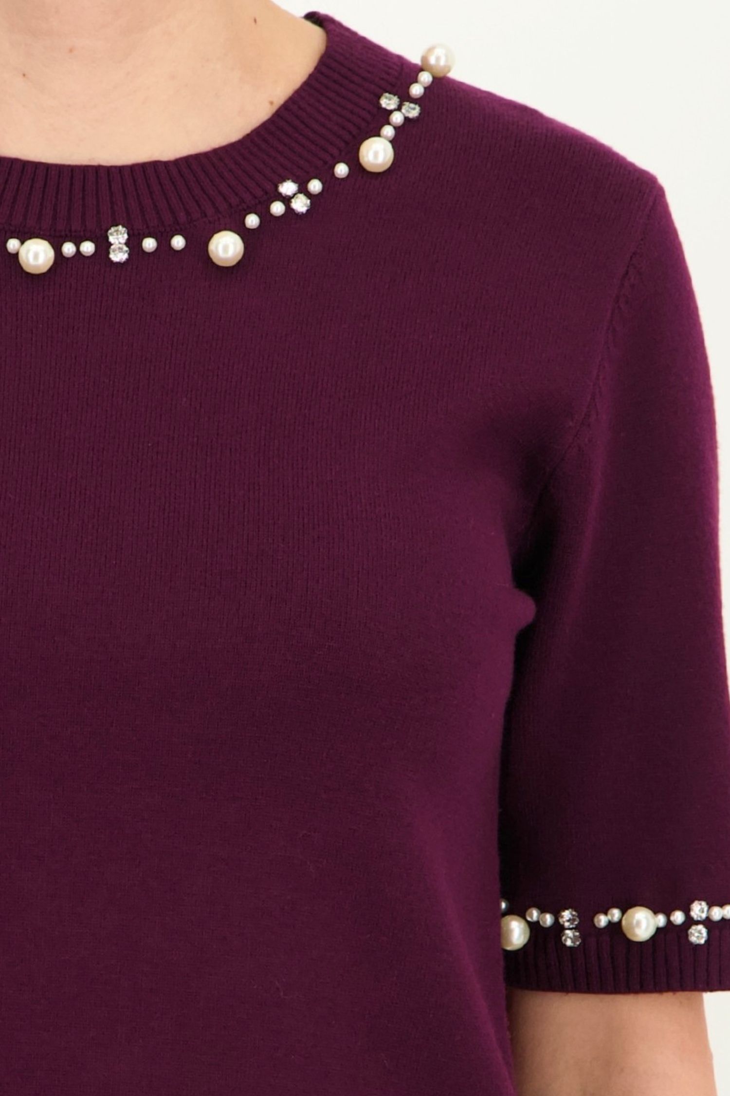 Bluza dama din tricot fin mov cu un croi larg si aplicatii cu perle si pietre strass 3 - StarShinerS.ro