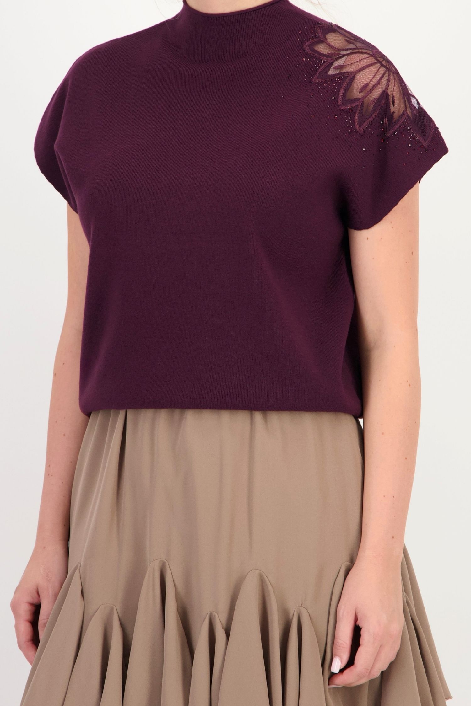 Bluza dama din tricot fin mov cu un croi larg si detaliu decorativ pe umar 4 - StarShinerS.ro