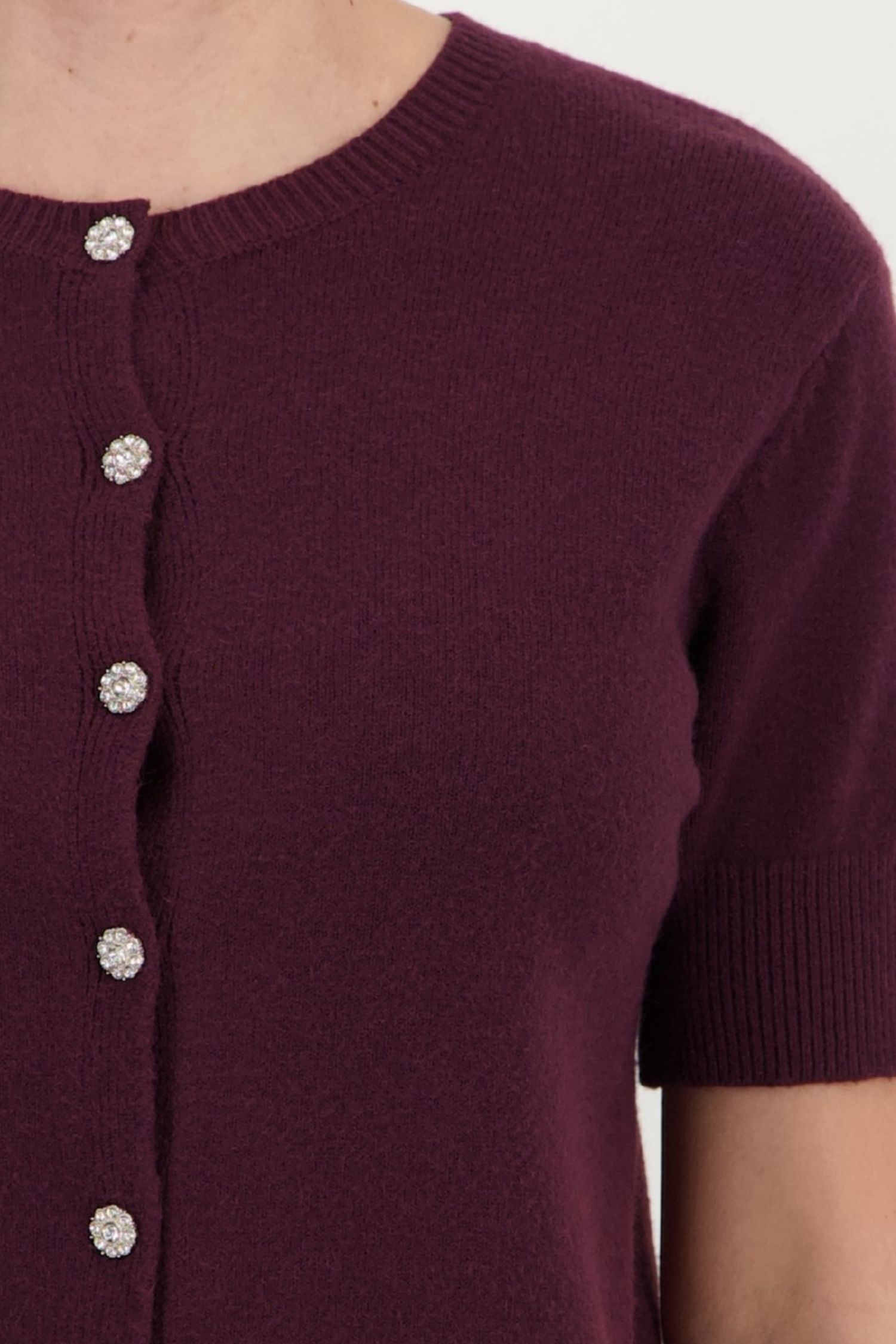 Cardigan dama din tricot fin mov cu un croi lejer si nasturi decorativi 3 - StarShinerS.ro