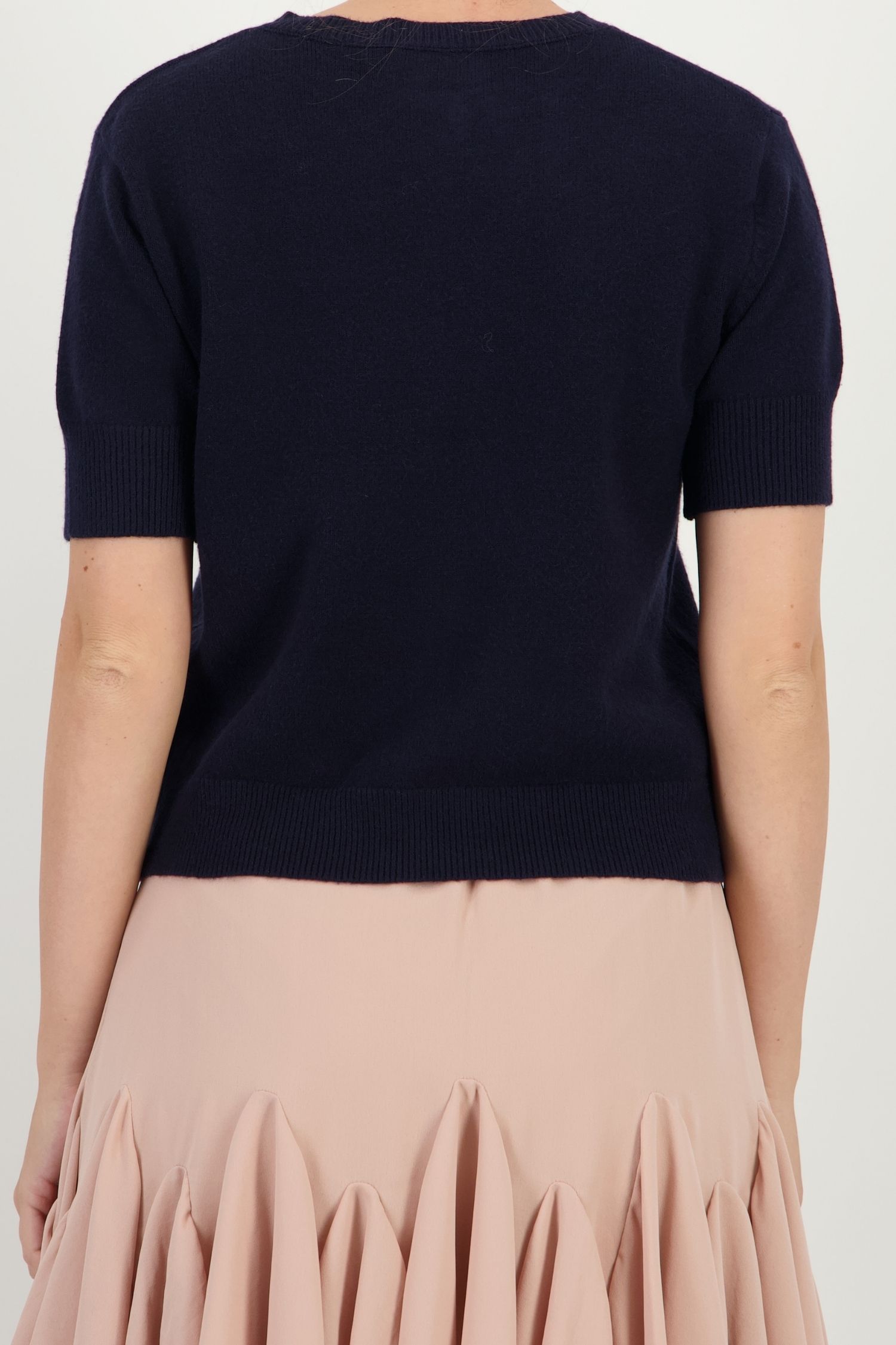 Cardigan dama din tricot fin bleumarin cu un croi lejer si nasturi decorativi 5 - StarShinerS.ro
