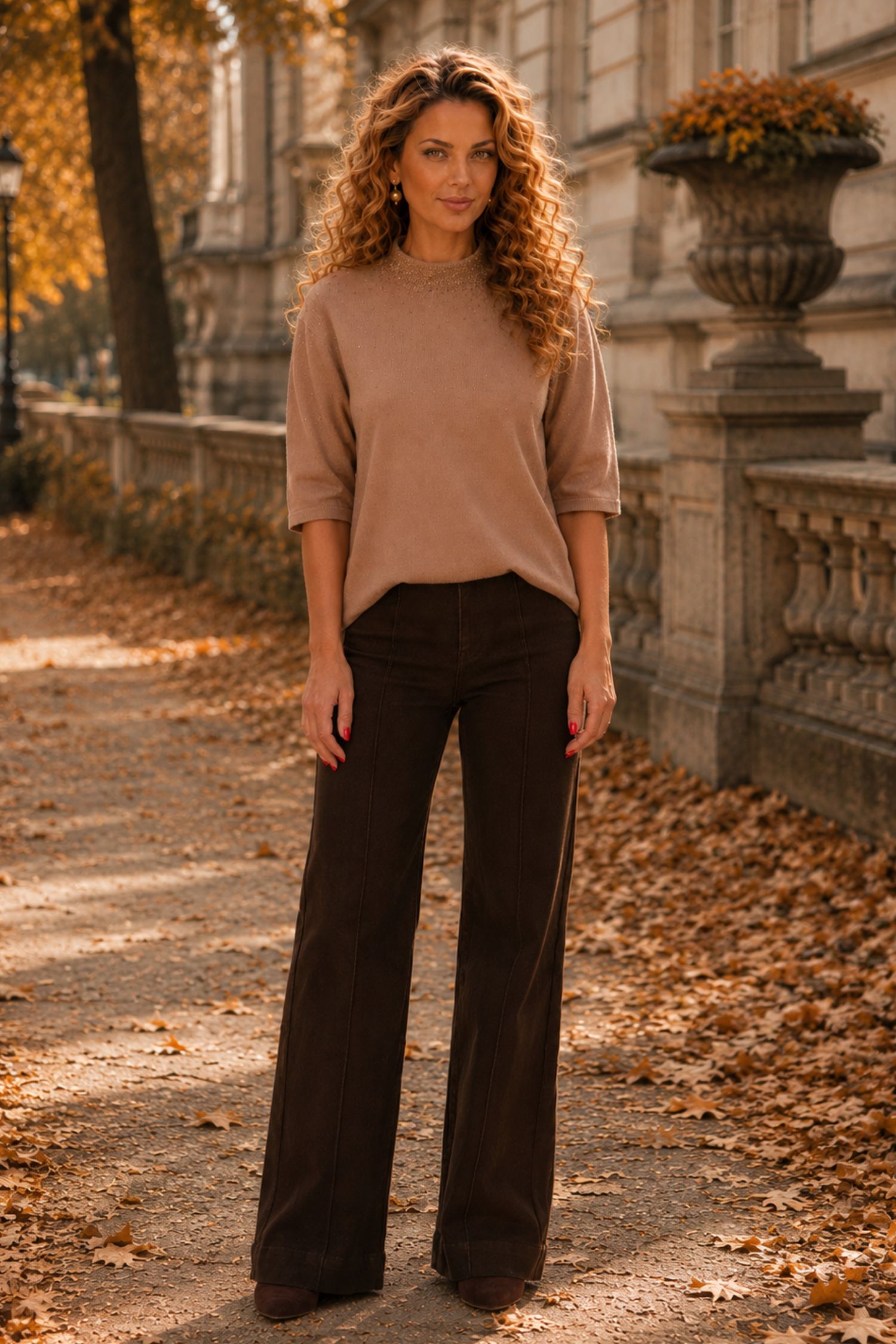 Bluza dama din tricot maro cu un croi larg si aplicatii cu pietre strass 2 - StarShinerS.ro