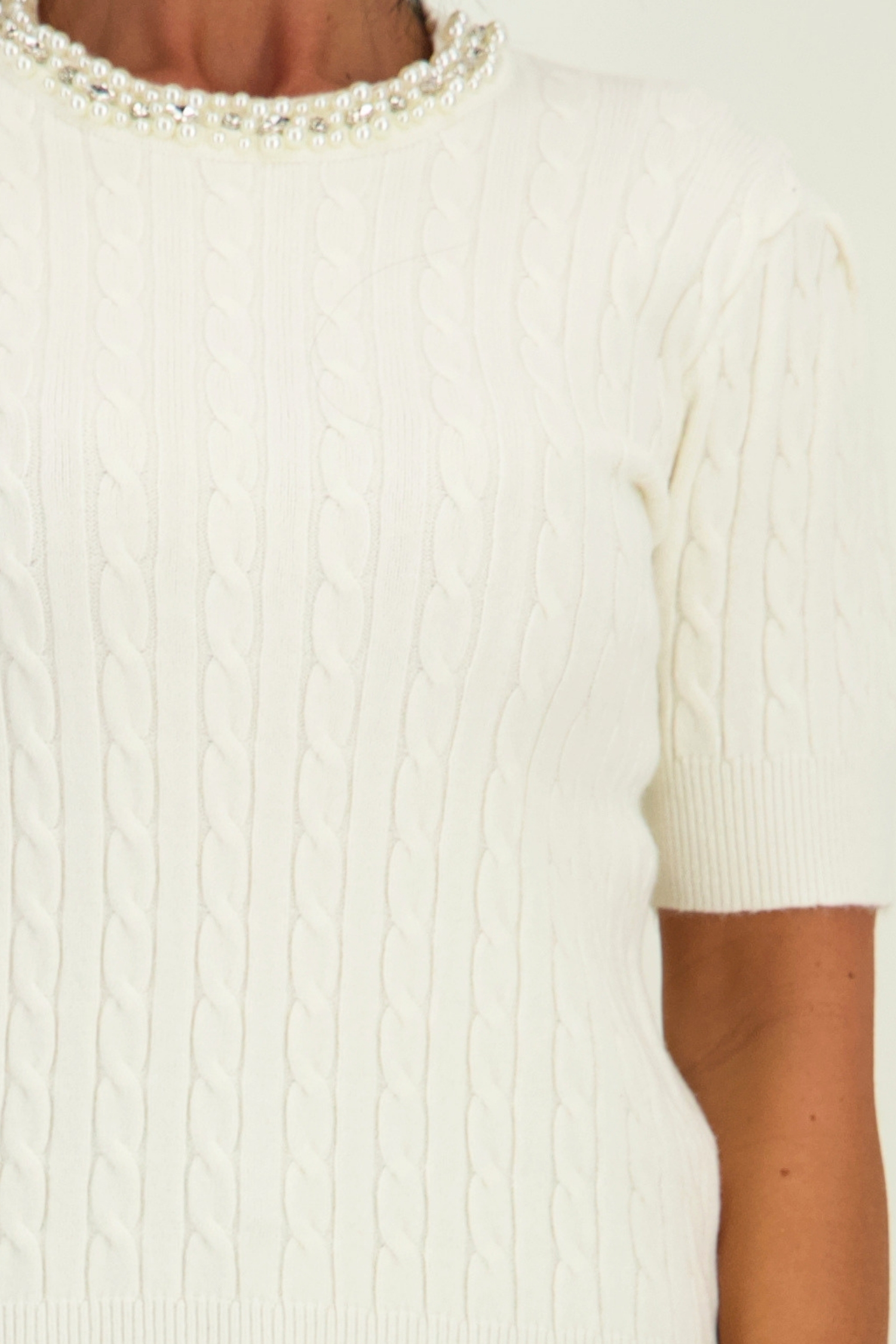 Bluza dama din tricot fin ivoire cu un croi larg accesorizata cu perle si pietre strass 3 - StarShinerS.ro