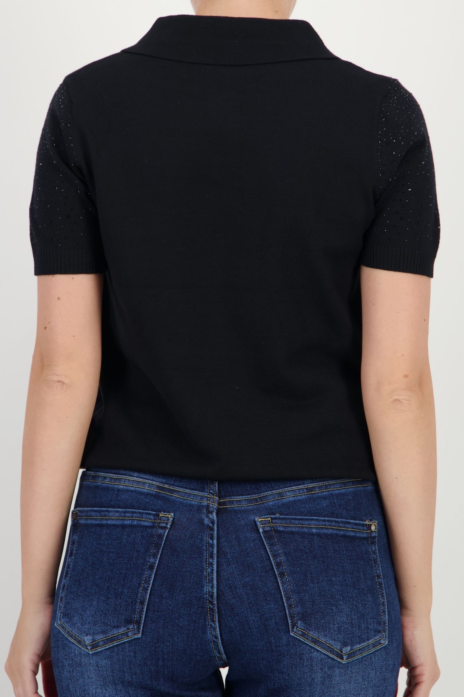 Bluza dama din tricot fin neagra cu un croi lejer si aplicatii de pietre strass 5 - StarShinerS.ro
