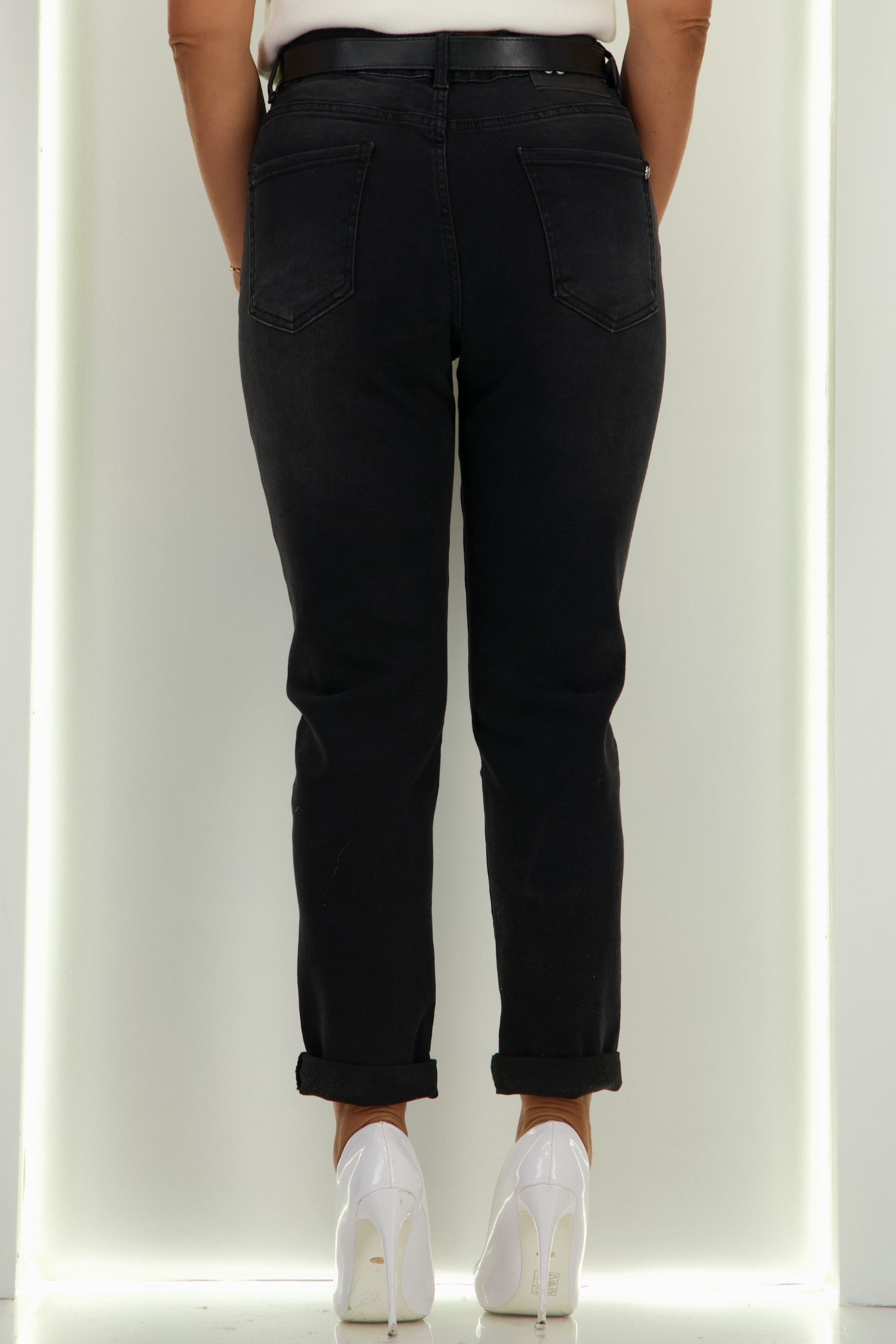 Blugi negri skinny cu accesoriu tip curea 4 - StarShinerS.ro