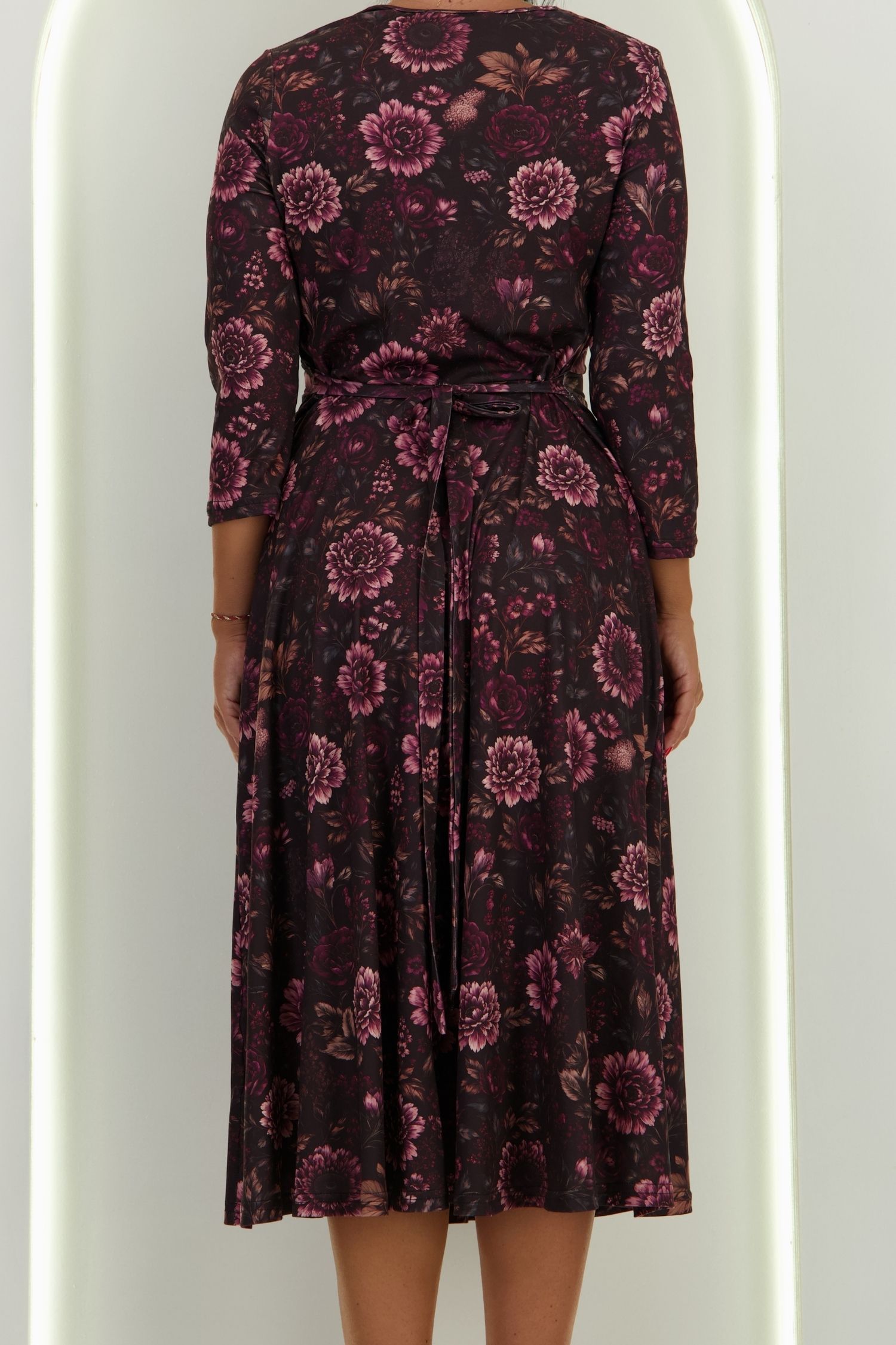 Rochie din modal visinie midi in clos cu imprimeu floral - StarShinerS 5 - StarShinerS.ro