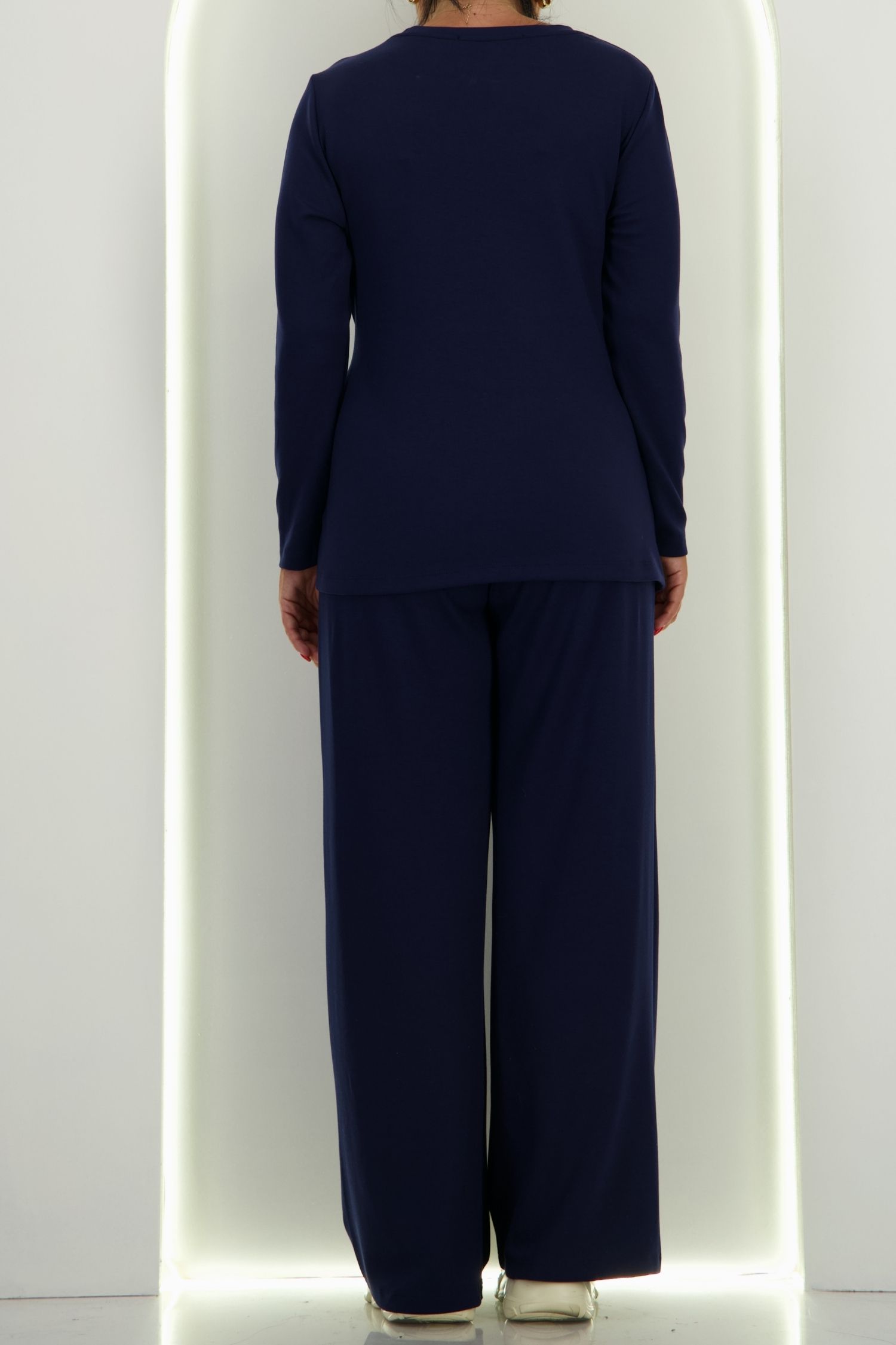 Compleu din modal bleumarin cu un croi larg si accesoriu auriu- SunShine 6 - StarShinerS.ro