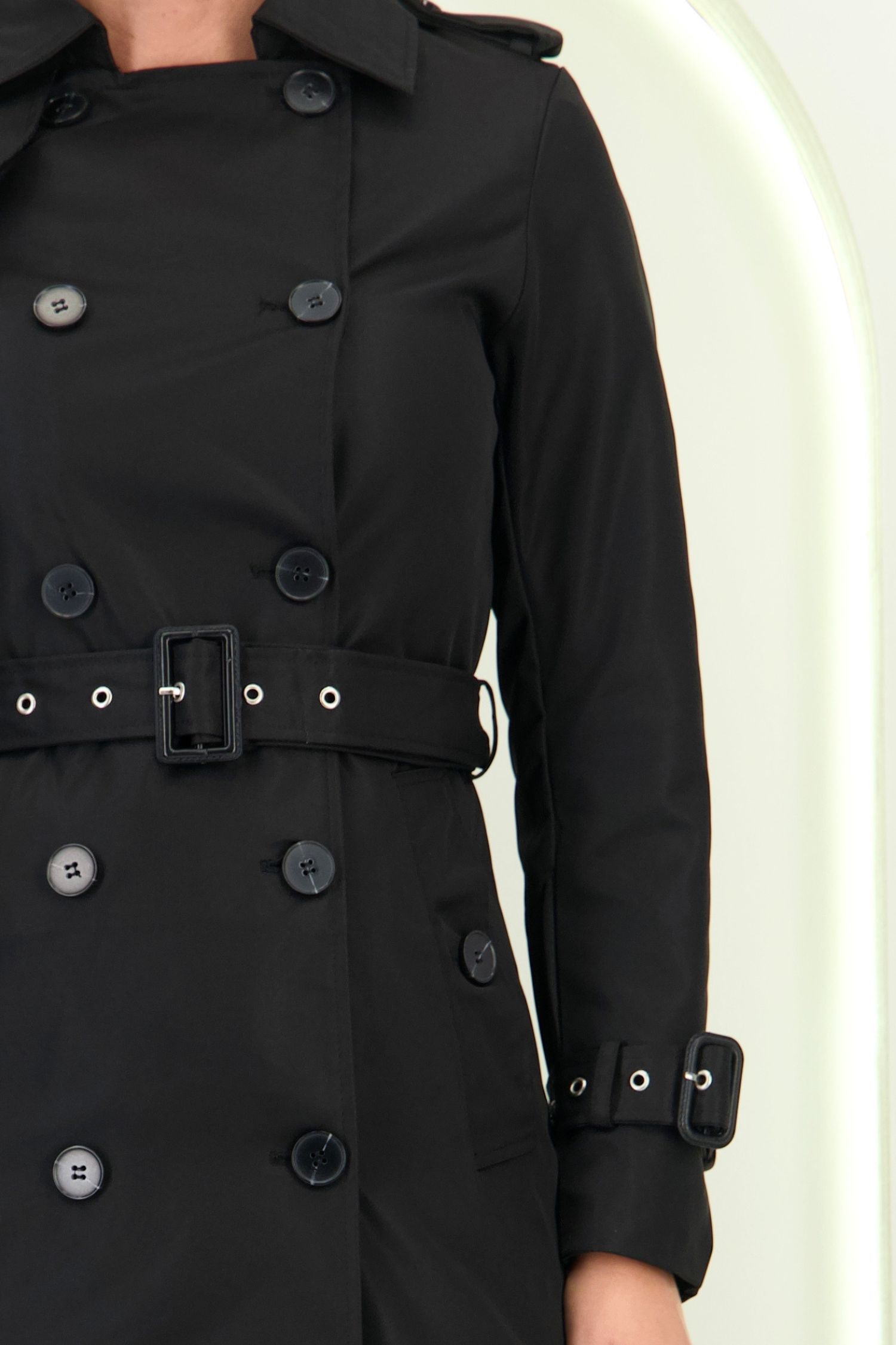 Trench din fas negru cu un croi drept accesorizat cu cordon 5 - StarShinerS.ro