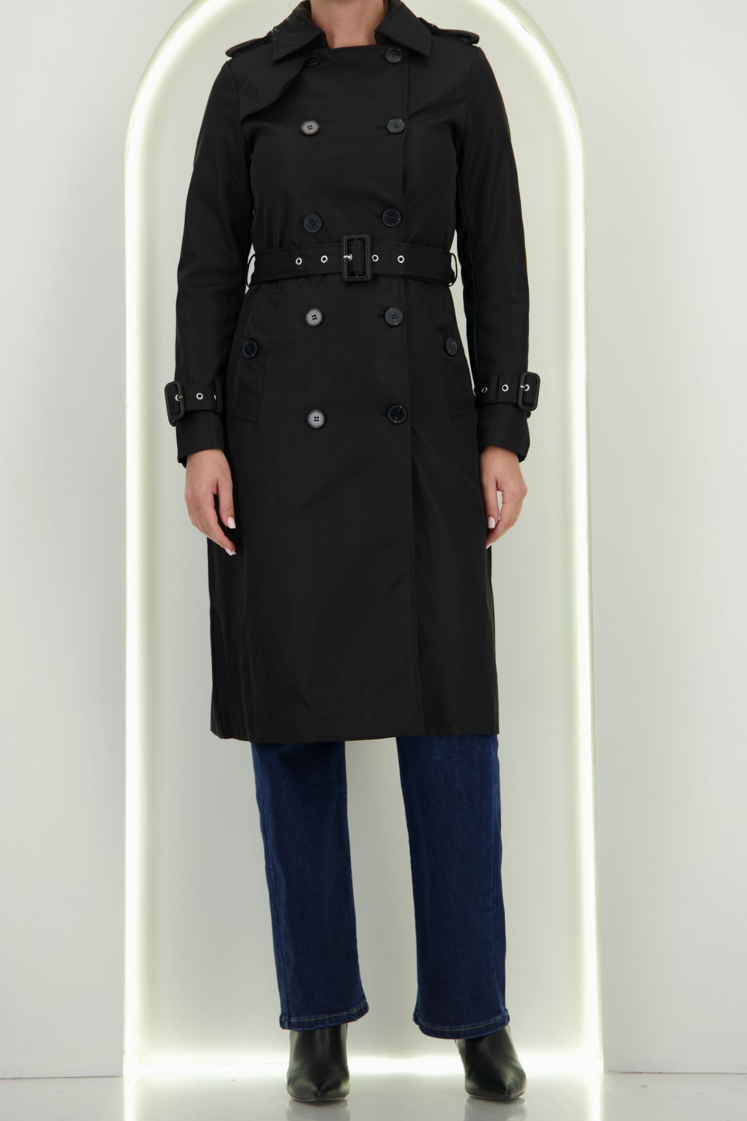 Trench din fas negru cu un croi drept accesorizat cu cordon 3 - StarShinerS.ro