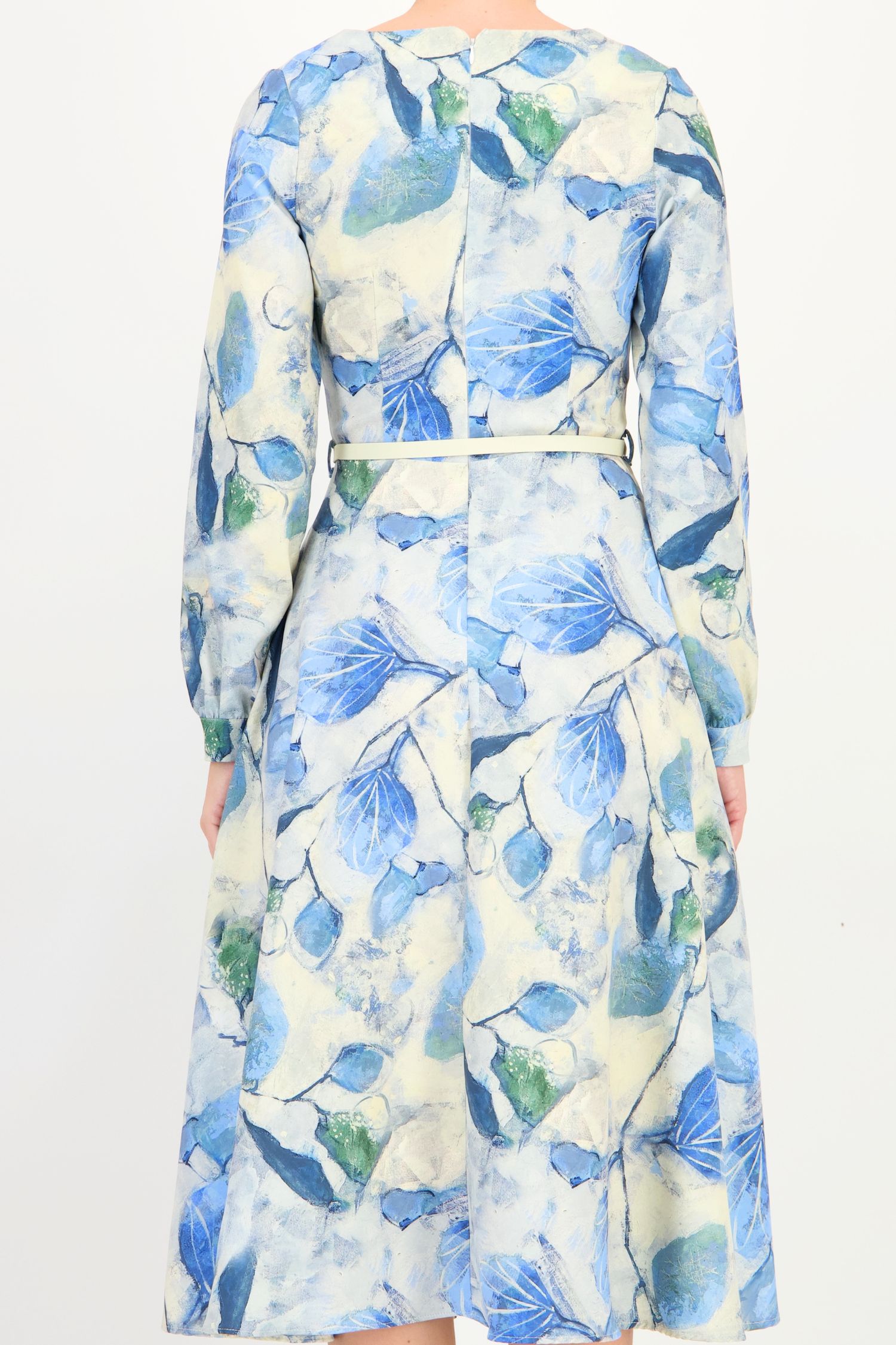 Rochie albastra-deschis midi cu imprimeu in clos cu brosa florala si curea - StarShinerS 6 - StarShinerS.ro