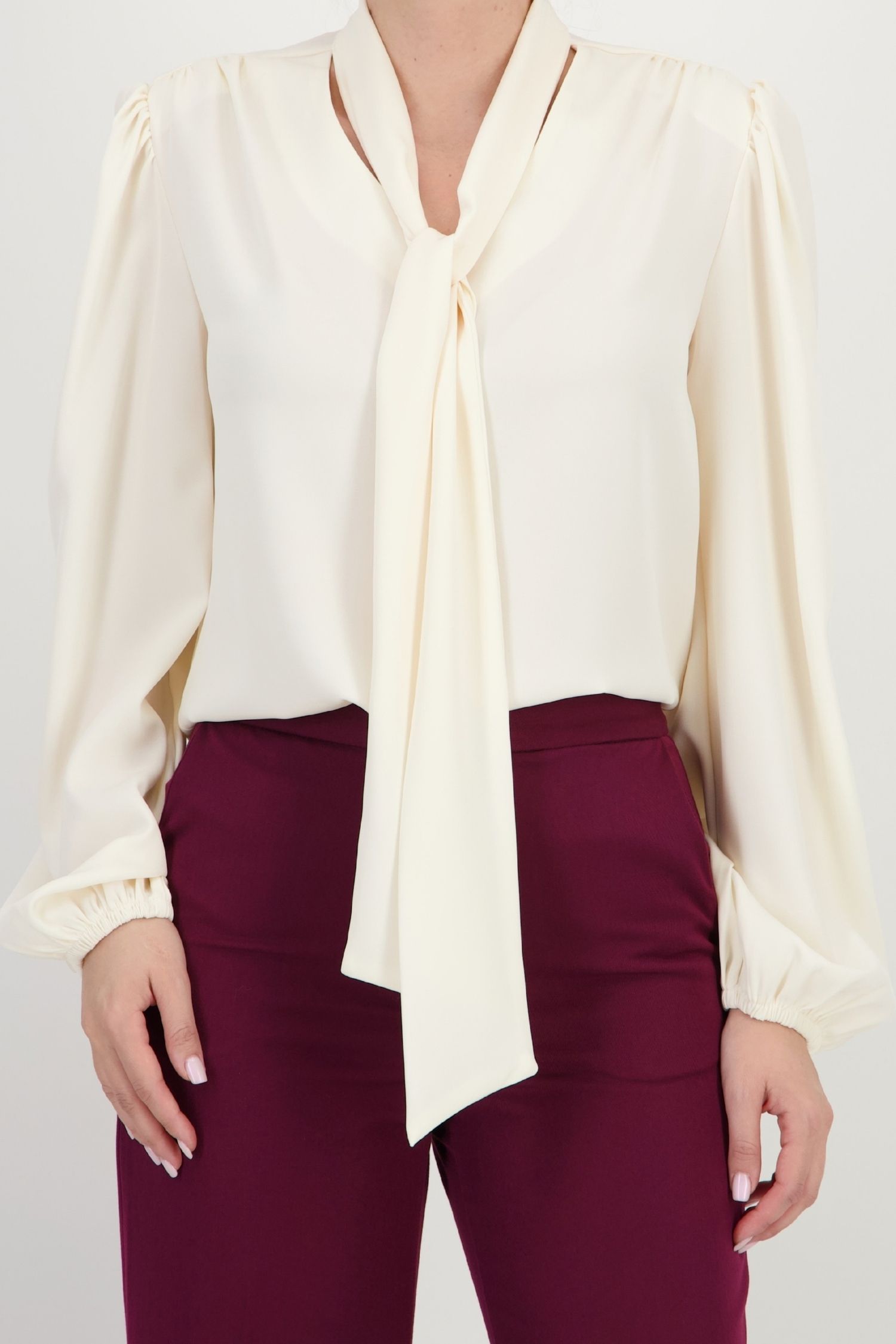 Bluza crem maneca lunga din viscoza larg 4 - StarShinerS.ro