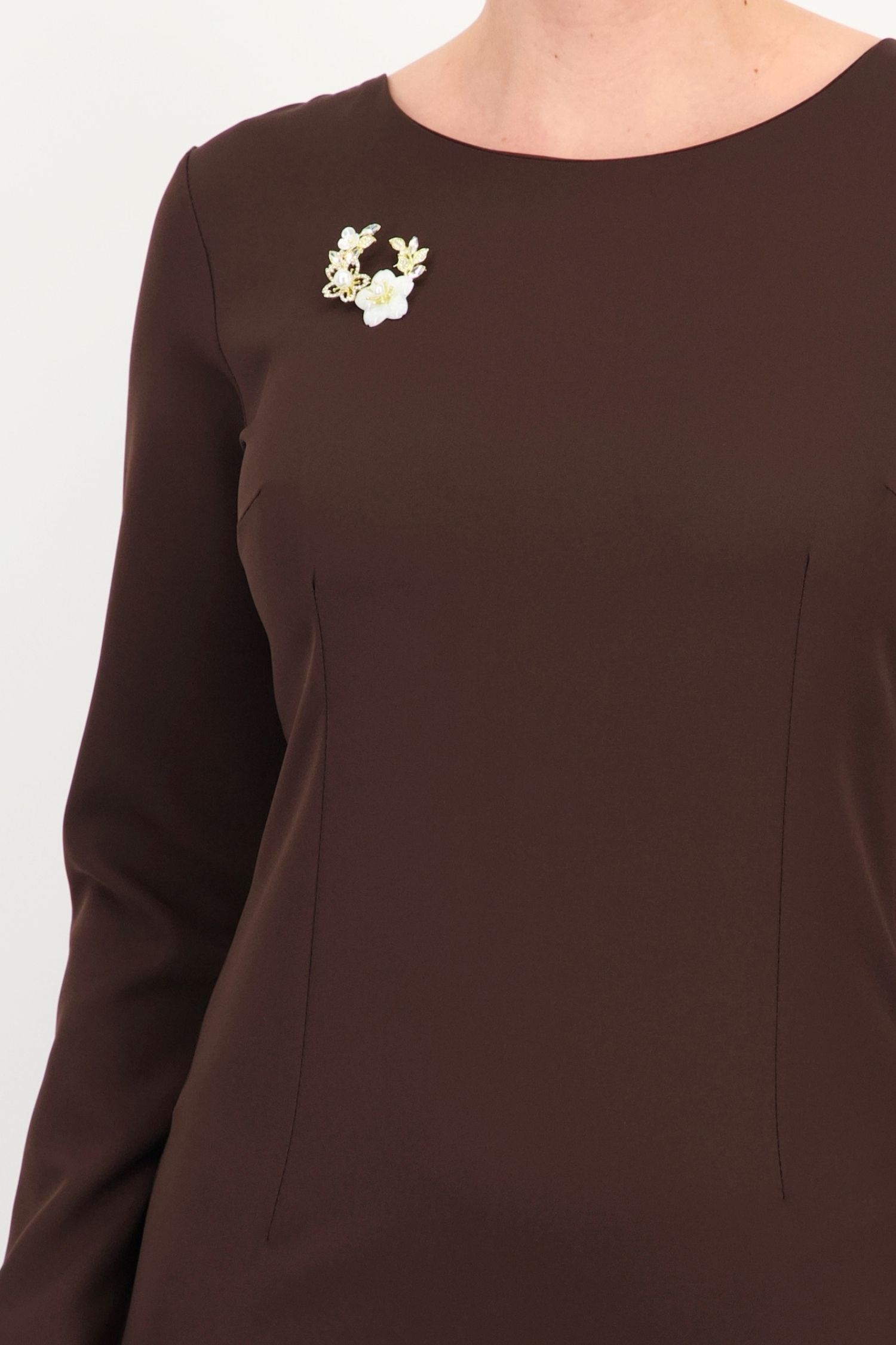 Rochie maro până la genunchi tip creion accesorizata cu brosa - StarShinerS 6 - StarShinerS.ro