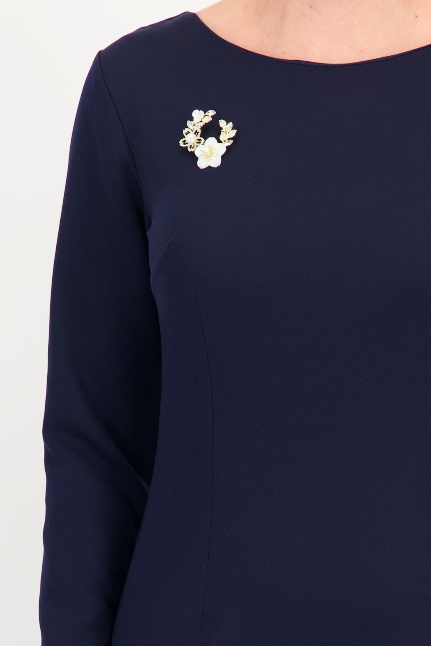 Rochie bleumarin până la genunchi tip creion accesorizata cu brosa - StarShinerS 5 - StarShinerS.ro
