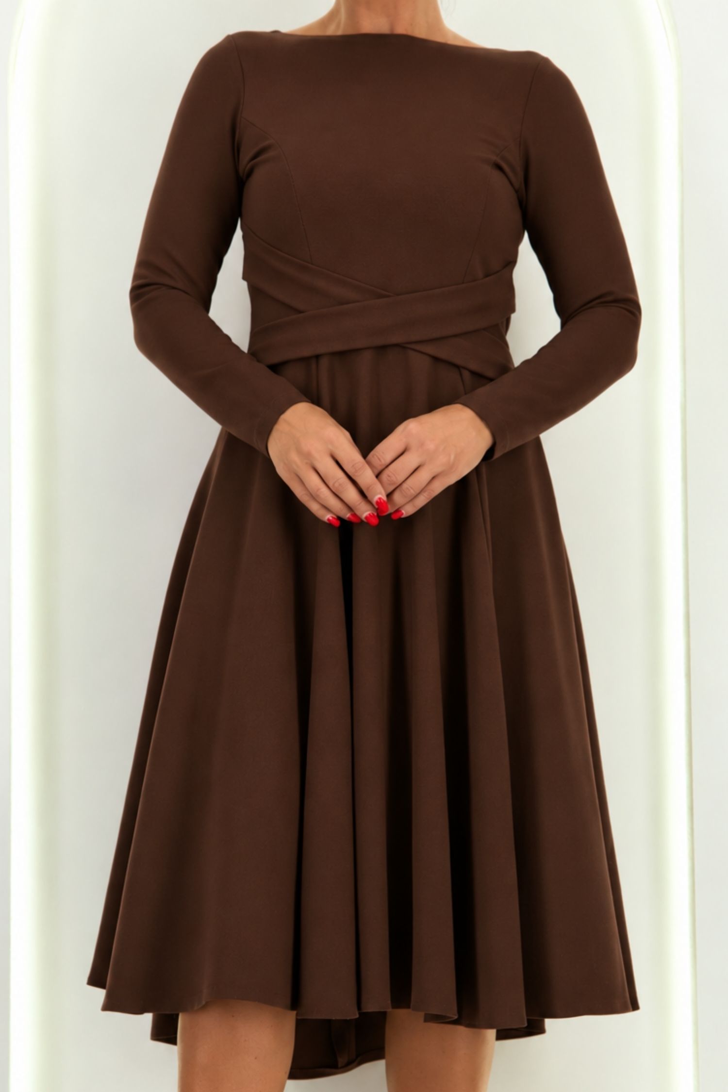 Rochie din jersey cu viscoza maro midi in clos cu detalii frontale- StarShinerS 3 - StarShinerS.ro