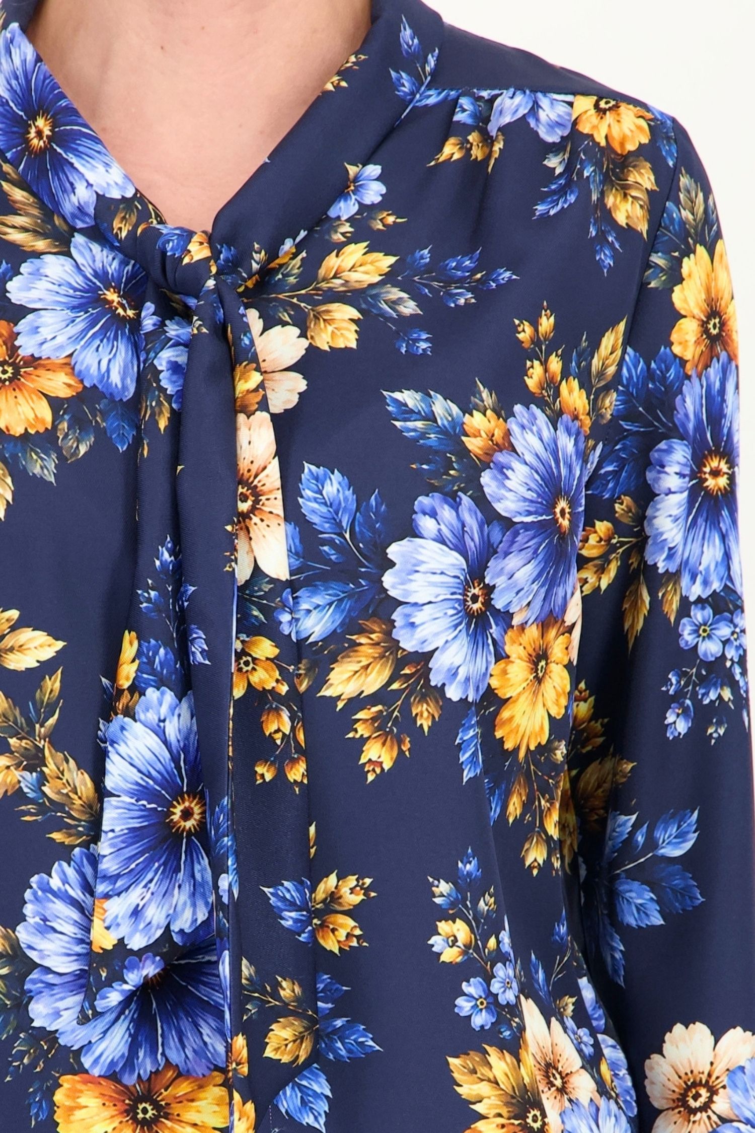 Bluza bleumarin floral din viscoza larg 4 - StarShinerS.ro