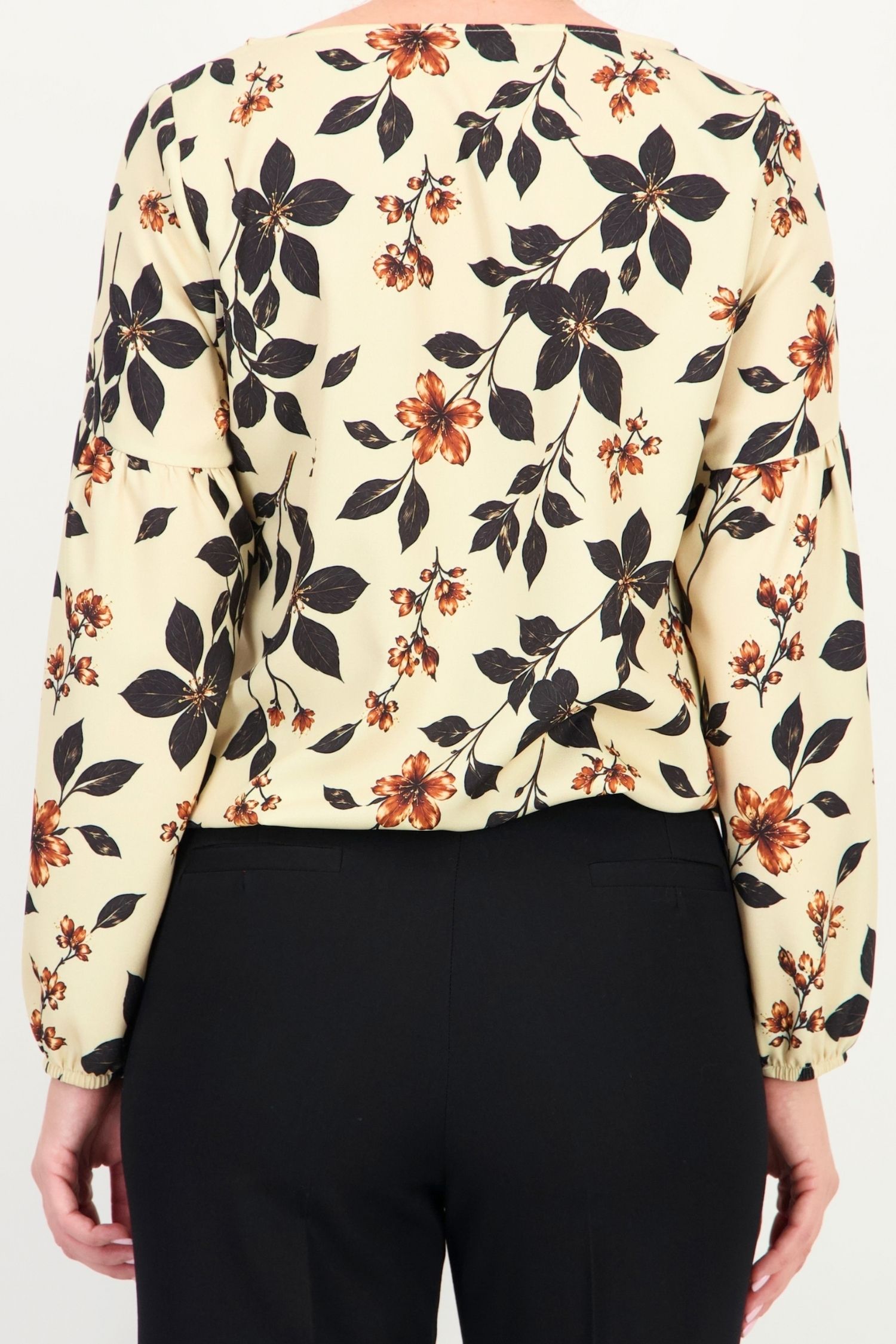 Bluza crem floral din viscoza larg 4 - StarShinerS.ro