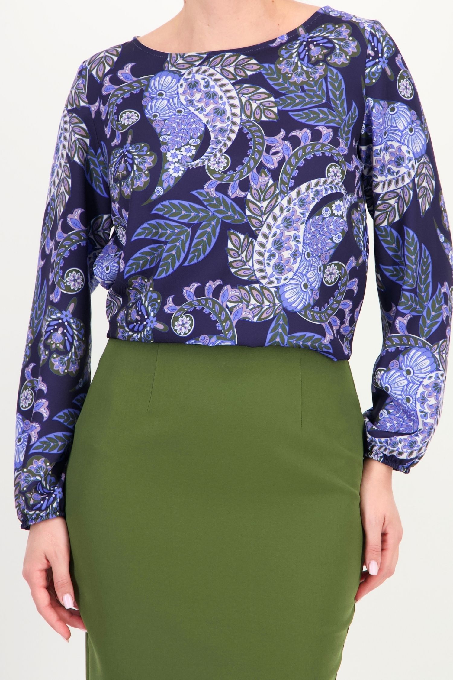 Bluza bleumarin abstract din viscoza larg 4 - StarShinerS.ro