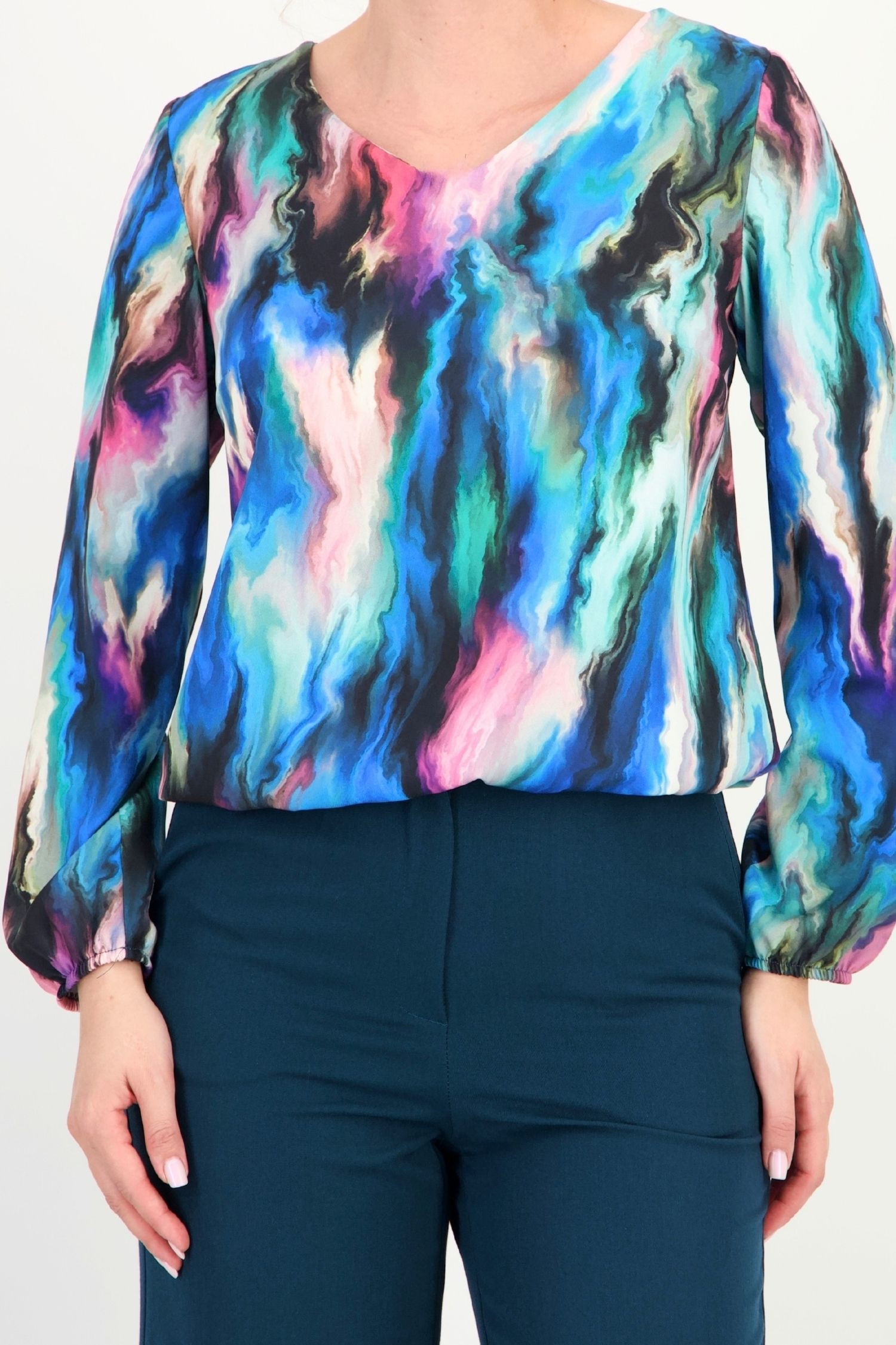 Bluza albastra abstract din viscoza larg 3 - StarShinerS.ro