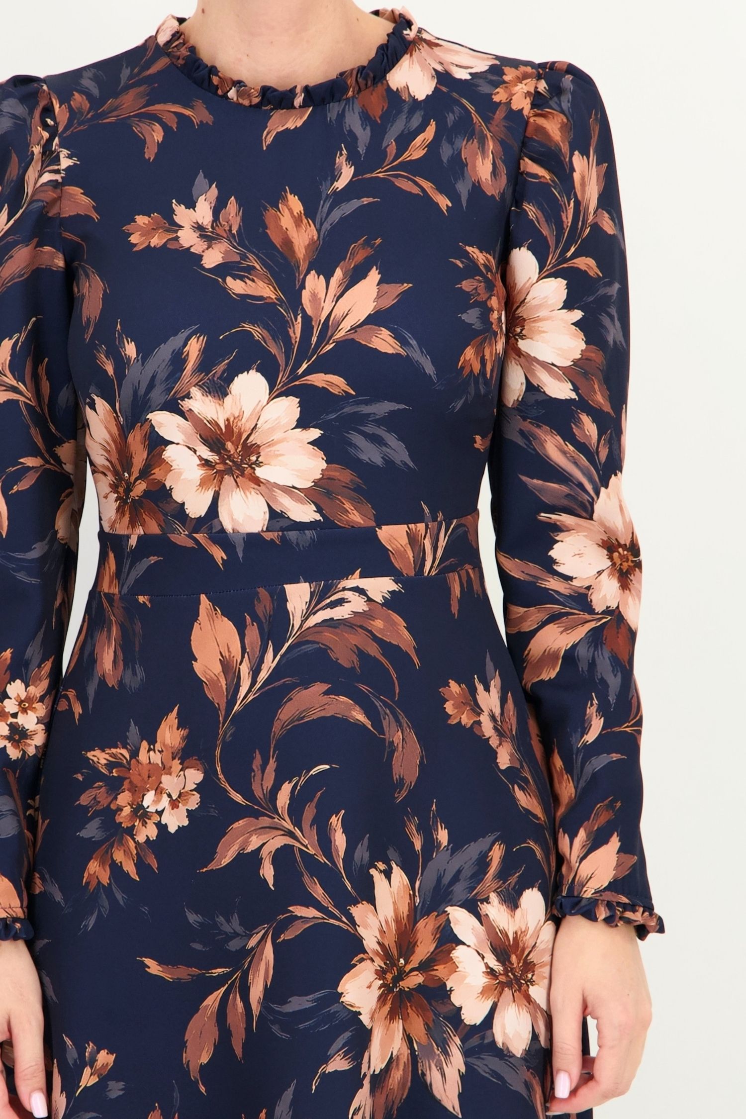 Rochie clos bleumarin midi floral din stofa elastica 6 - StarShinerS.ro