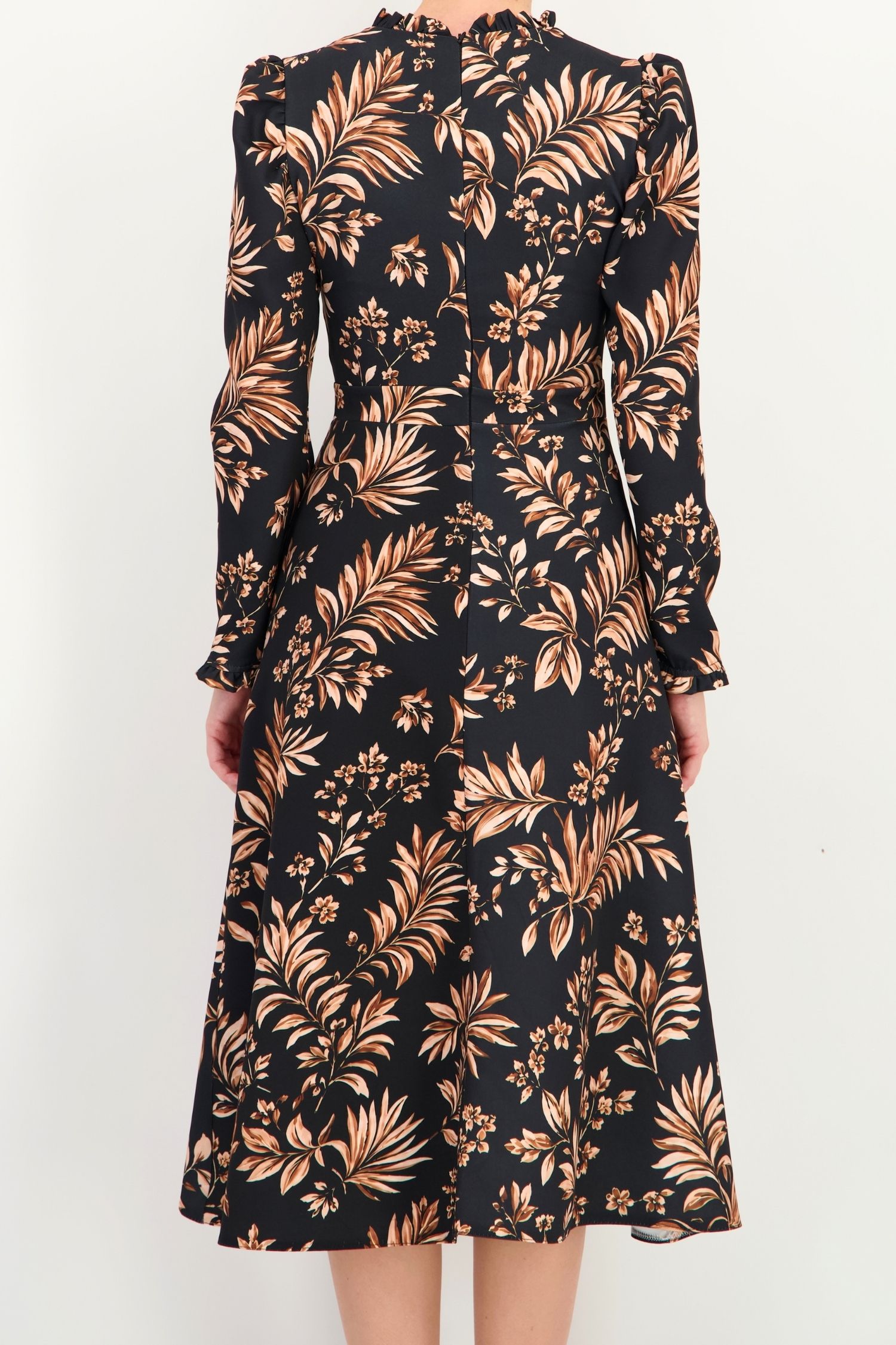Rochie clos neagra midi floral din stofa elastica 4 - StarShinerS.ro