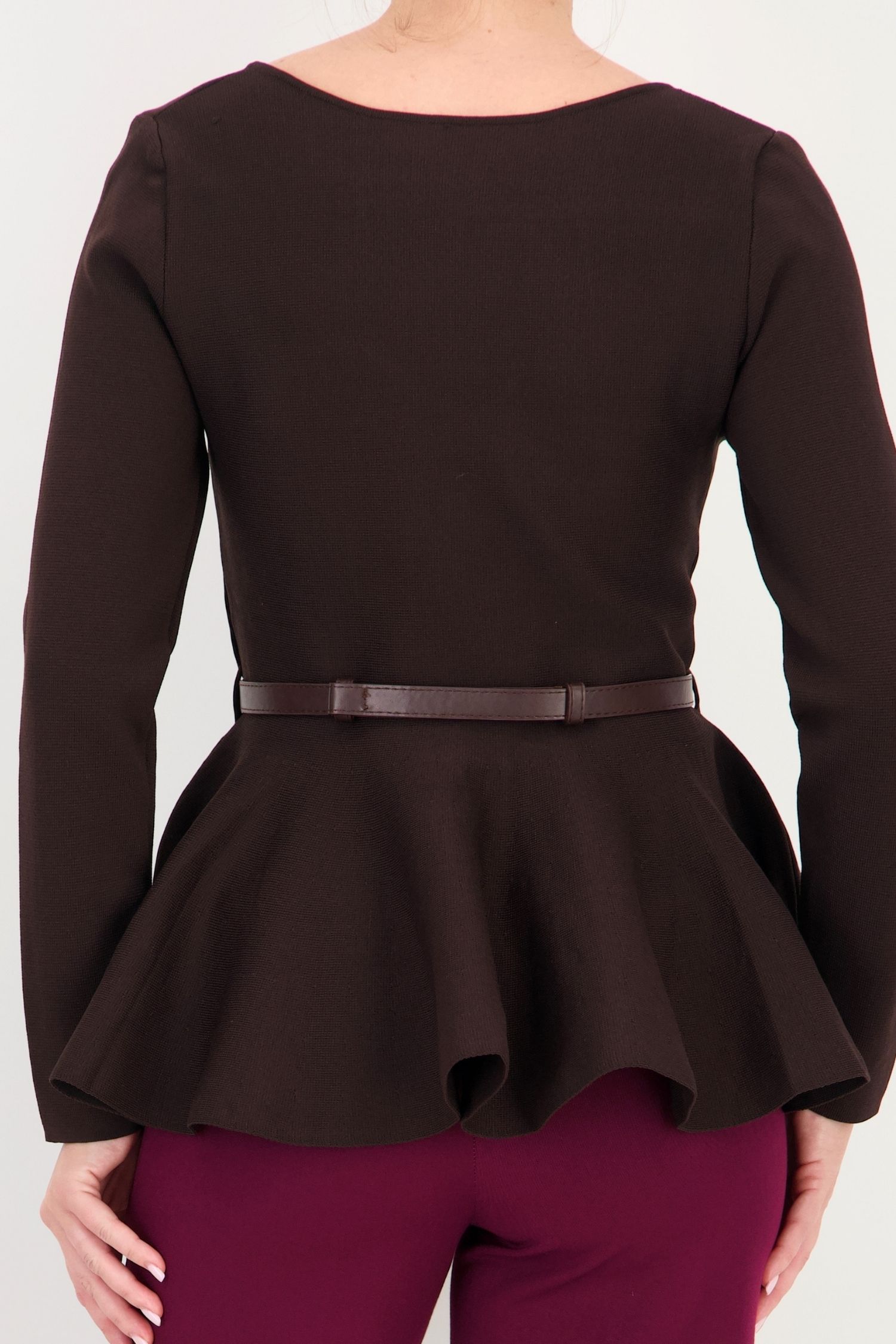 Bluză maro mulată din tricot fin, cu curea și peplum 5 - StarShinerS.ro