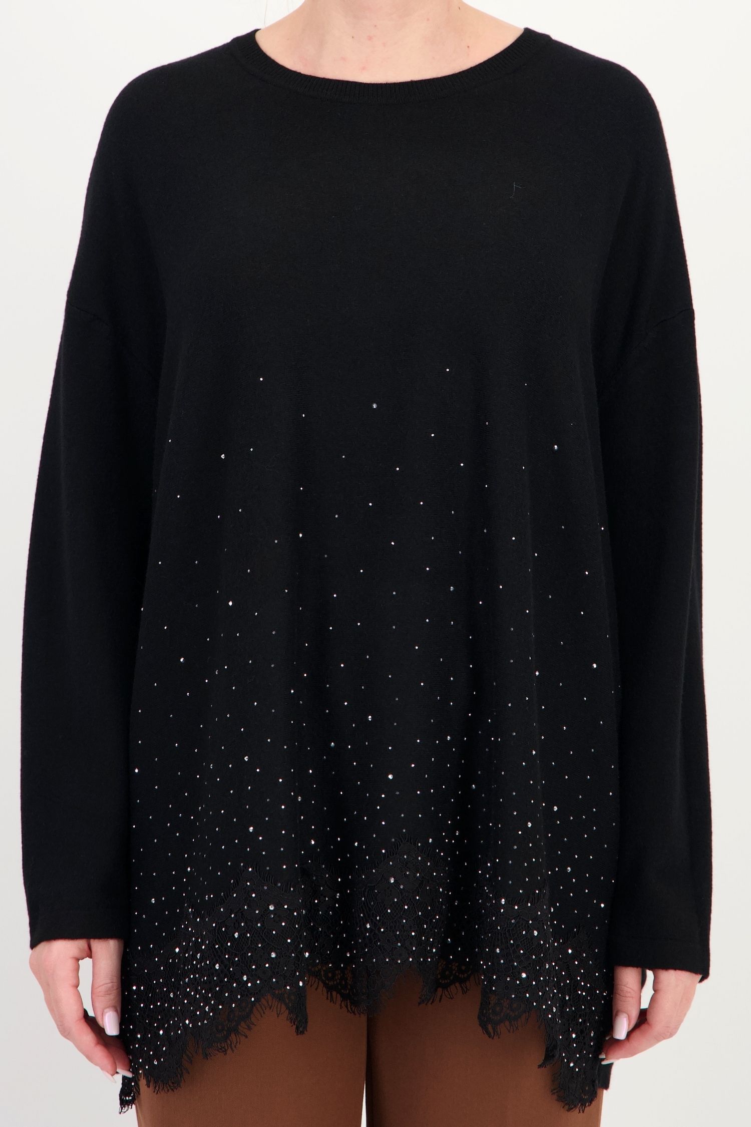 Bluză neagră largă din tricot cu modal, cu pietre strass 3 - StarShinerS.ro