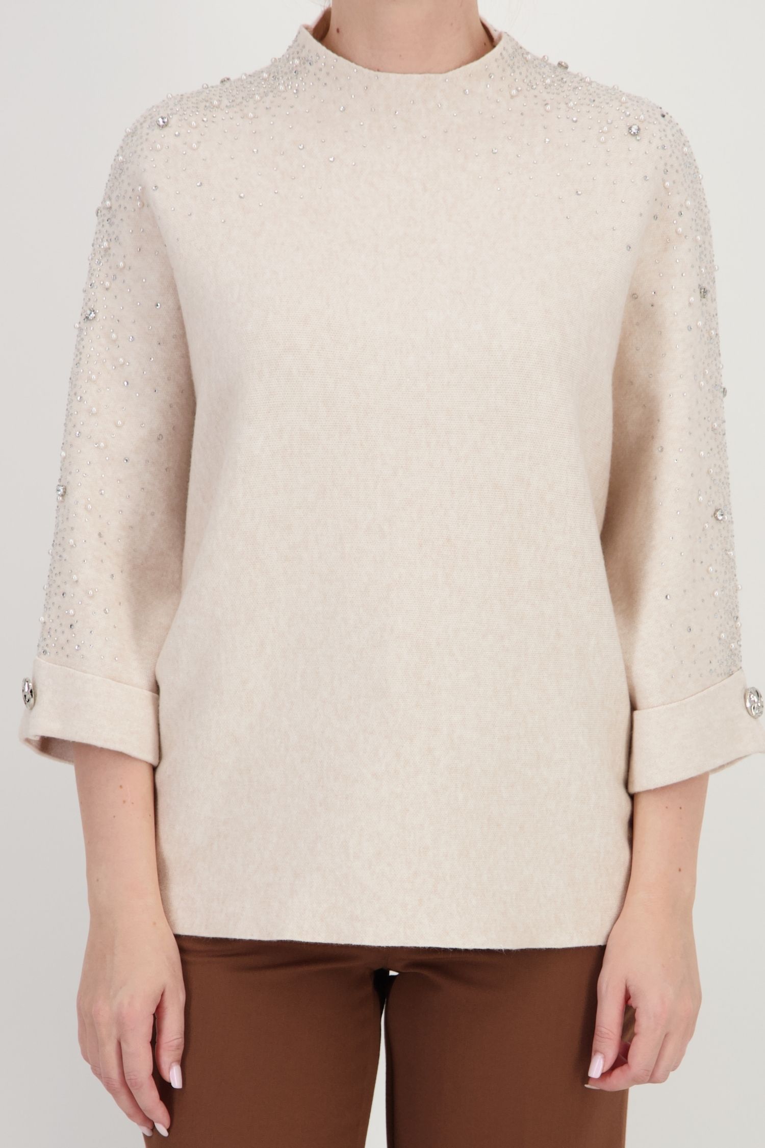 Pulover bej larg din tricot fin, cu perle și pietre strass 4 - StarShinerS.ro