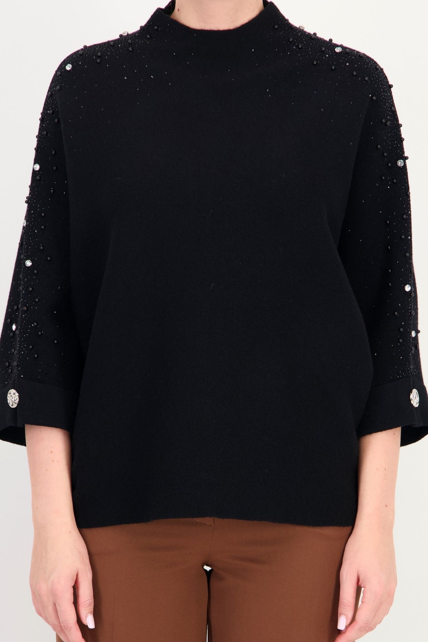 Pulover negru larg din tricot fin, cu perle și pietre strass 4 - StarShinerS.ro