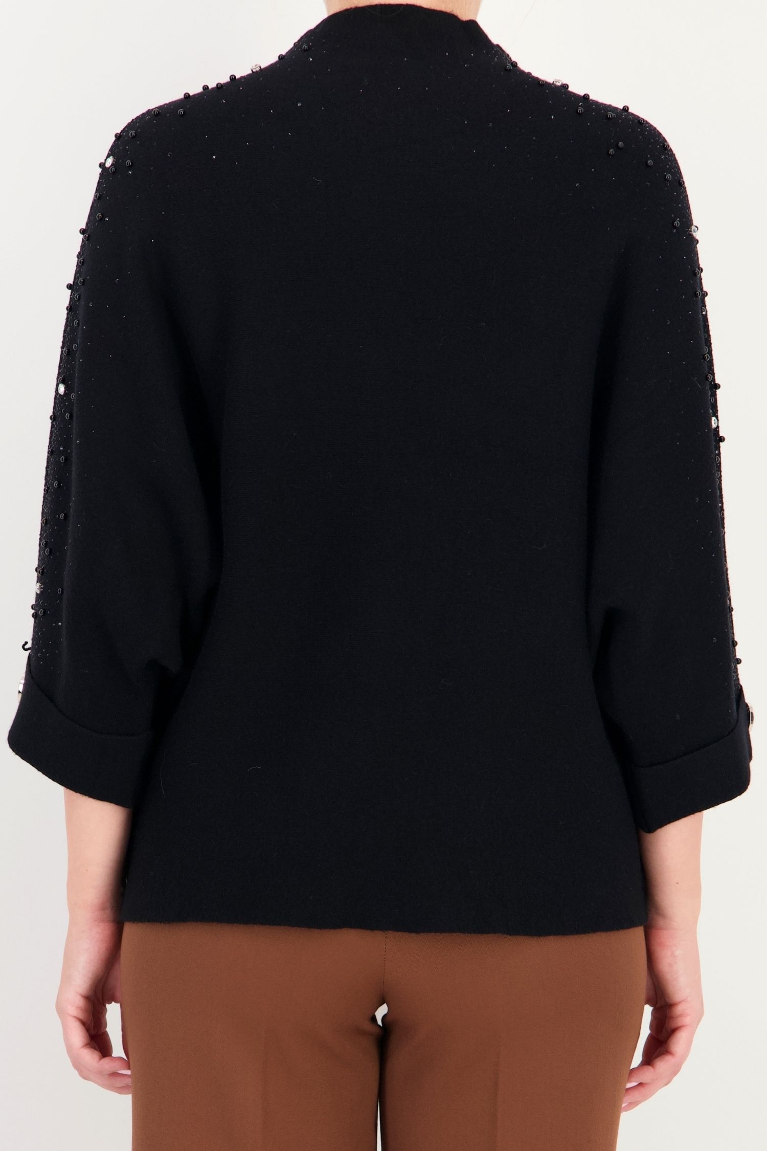 Pulover negru larg din tricot fin, cu perle și pietre strass 5 - StarShinerS.ro