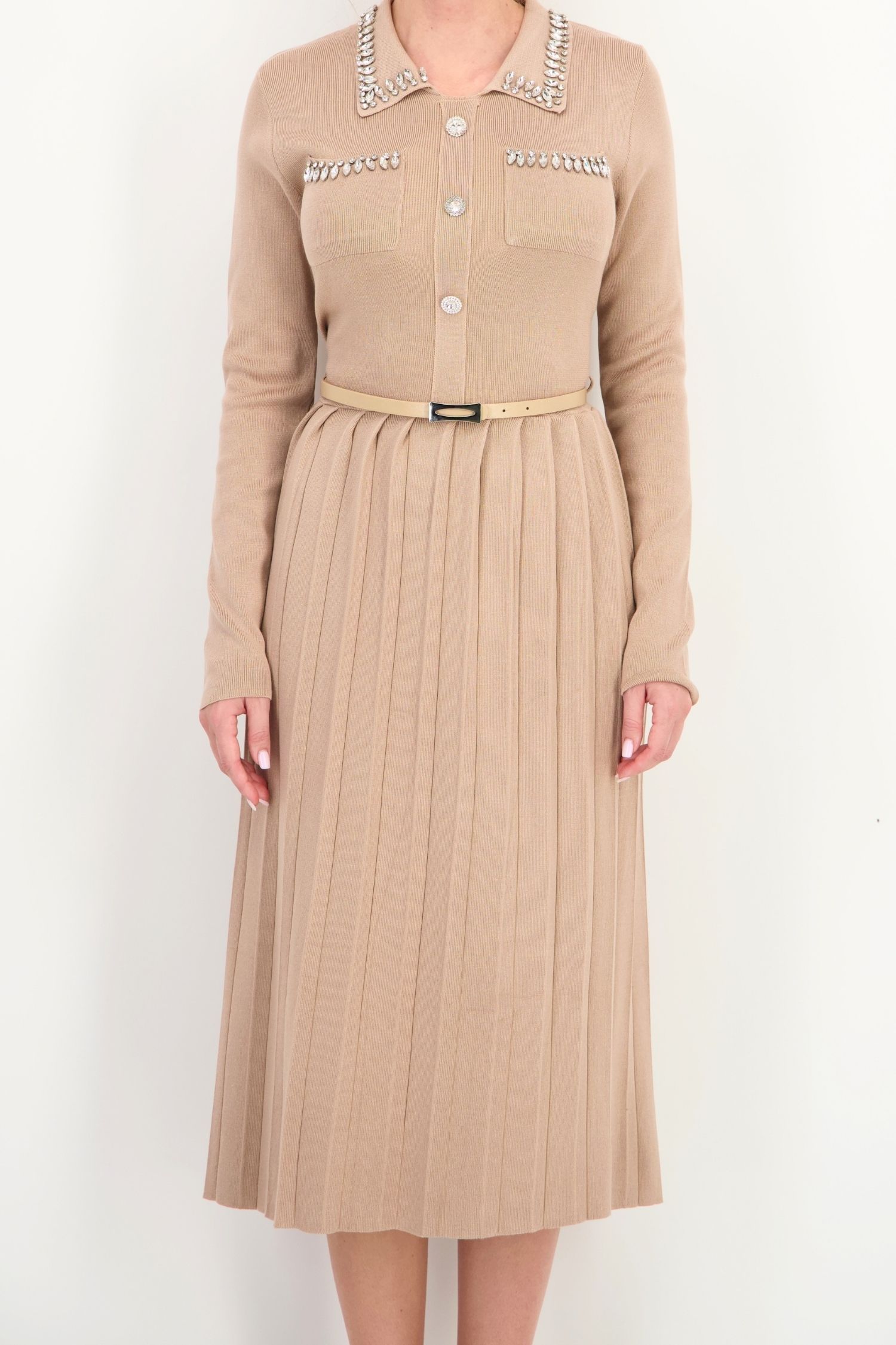 Rochie clos bej midi decolteu rotund din viscoza 4 - StarShinerS.ro