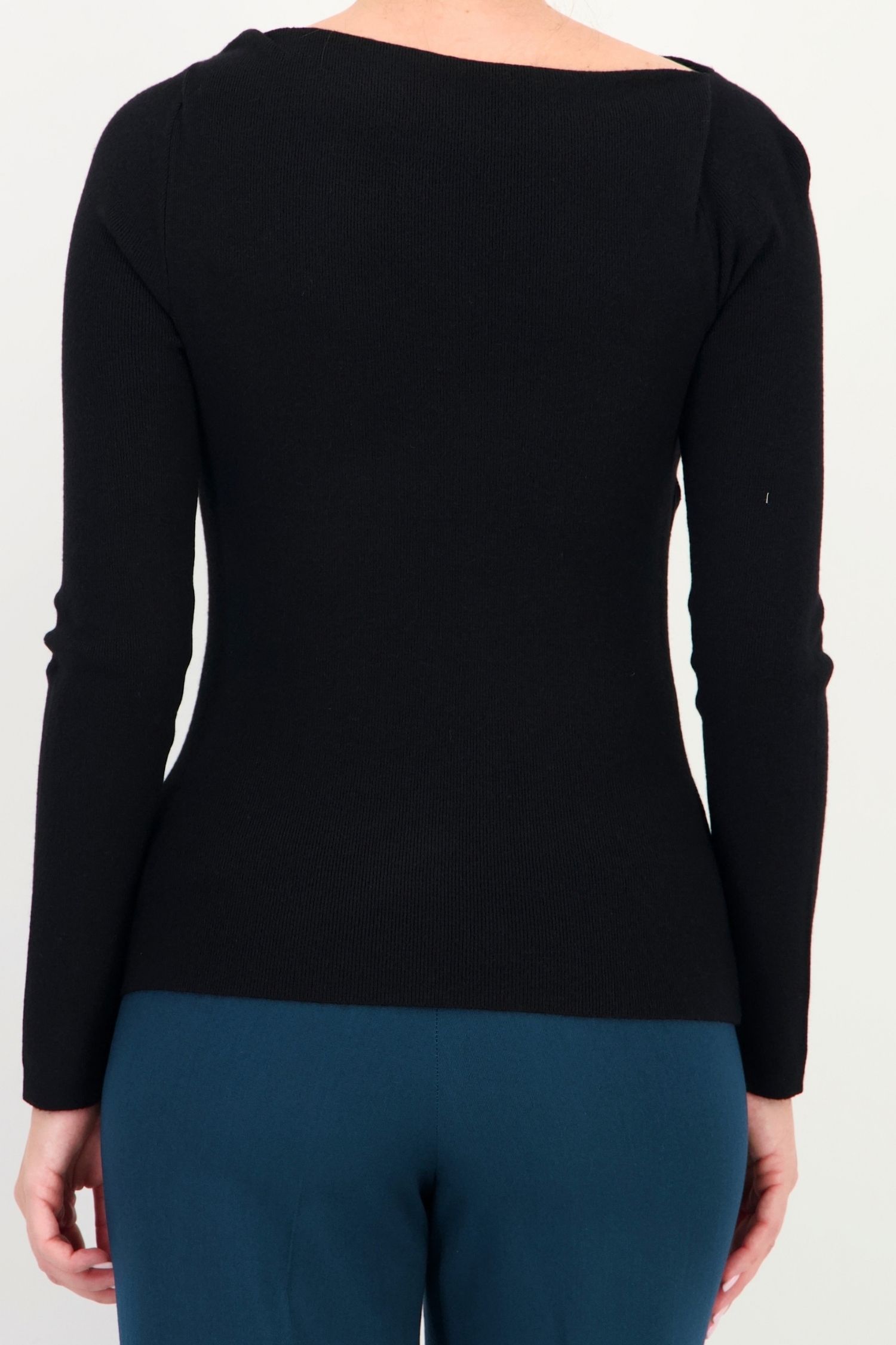 Pulover mulat negru decolteu cazut din tricot 5 - StarShinerS.ro