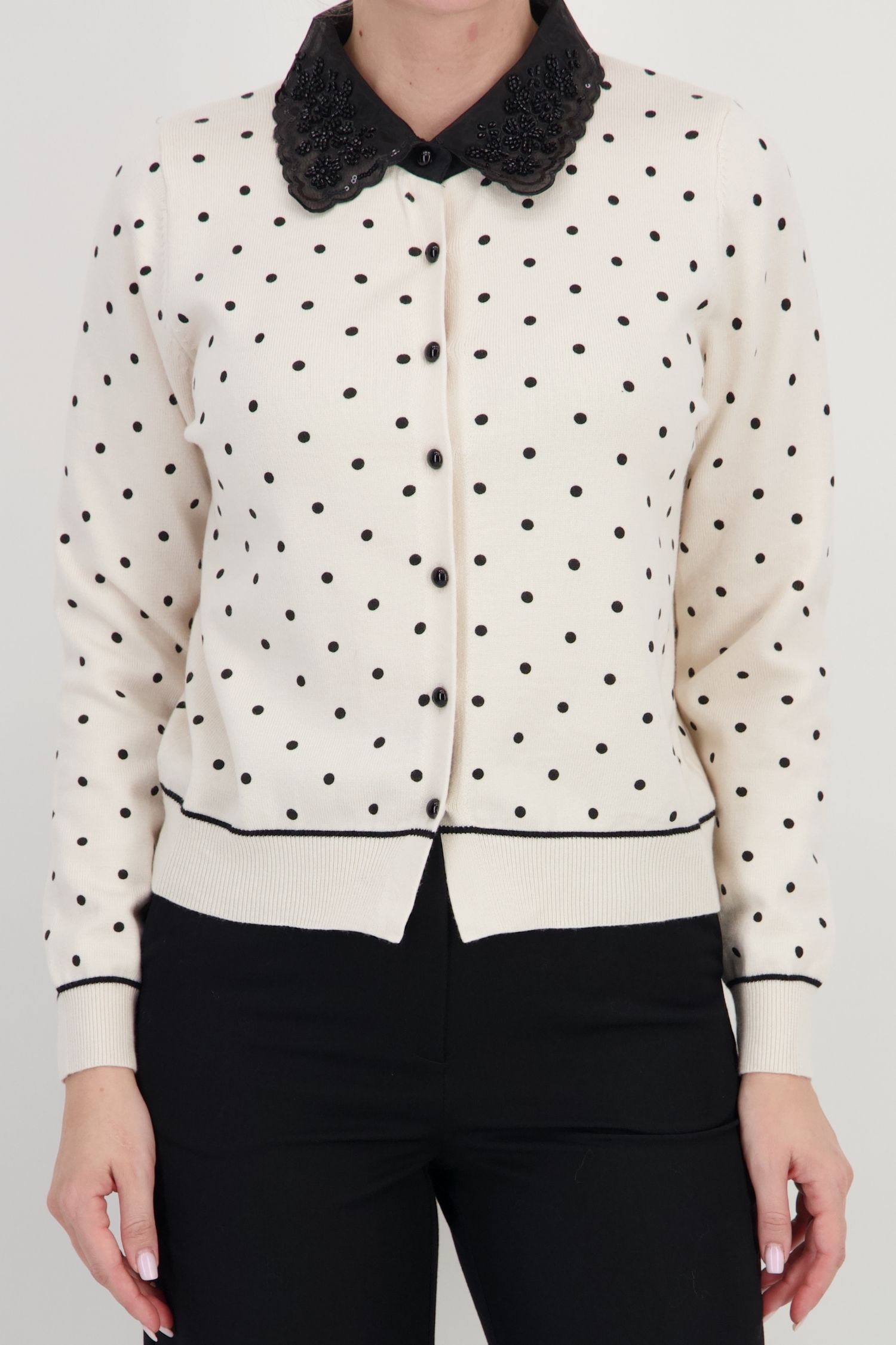 Cardigan bej larg din tricot, cu buline și perle 4 - StarShinerS.ro