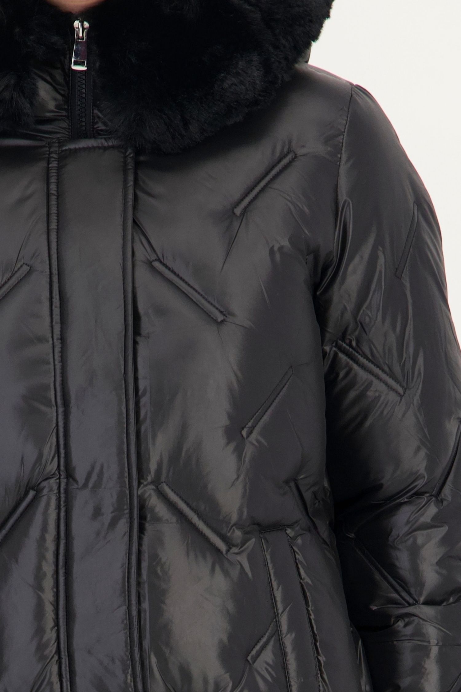 Geaca larga neagra groasa din fas 7 - StarShinerS.ro
