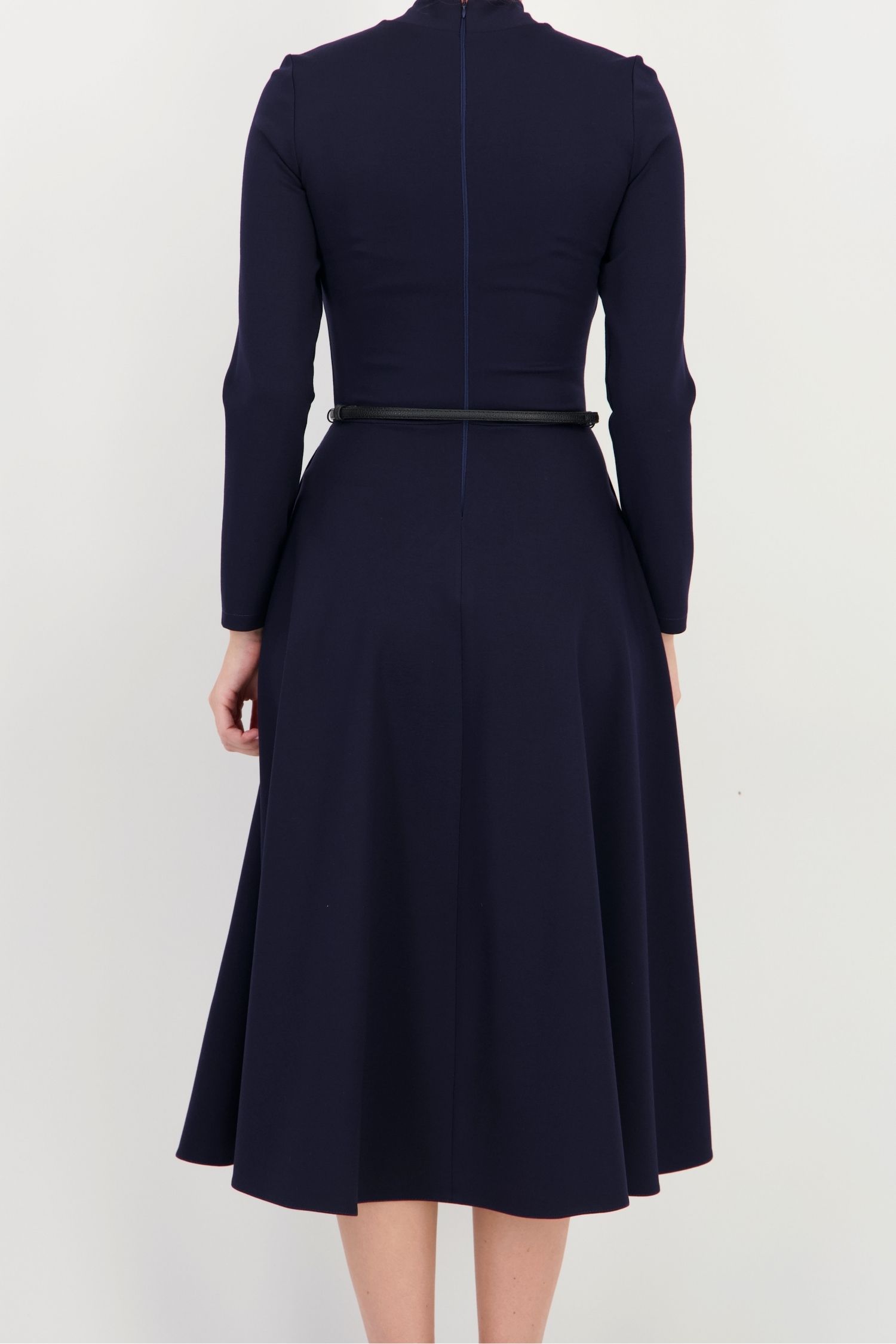 Rochie bleumarin midi, în clos, din punto cu viscoză 4 - StarShinerS.ro