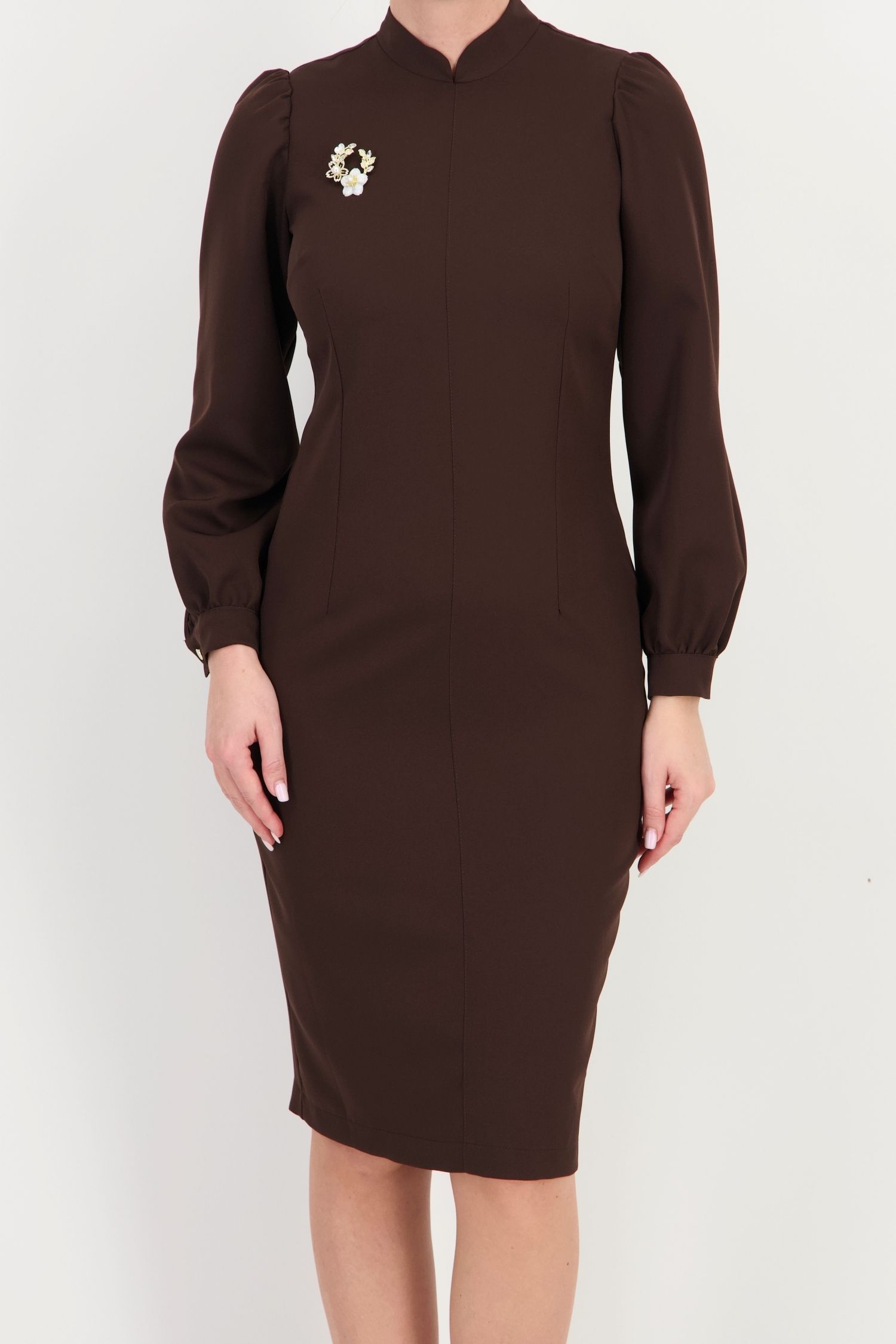 Rochie maro dreaptă din stofă elastică, până la genunchi 3 - StarShinerS.ro