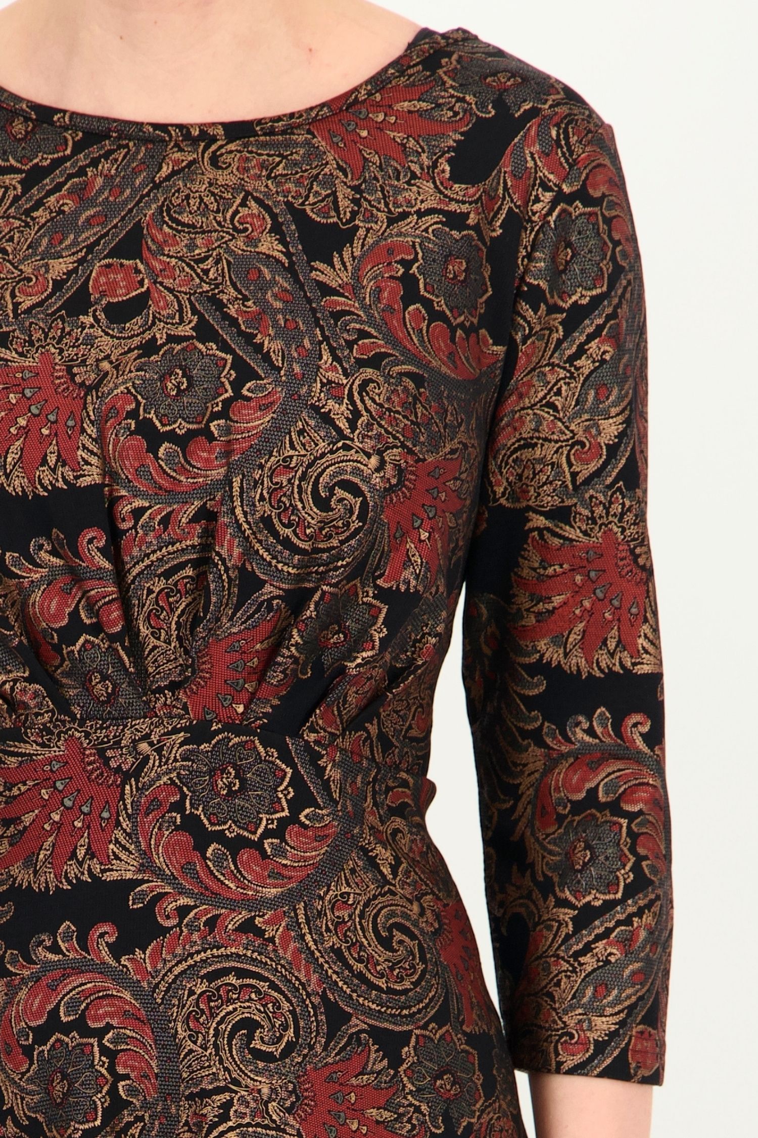 Rochie maro midi, în clos, din jersey, cu imprimeu abstract 5 - StarShinerS.ro